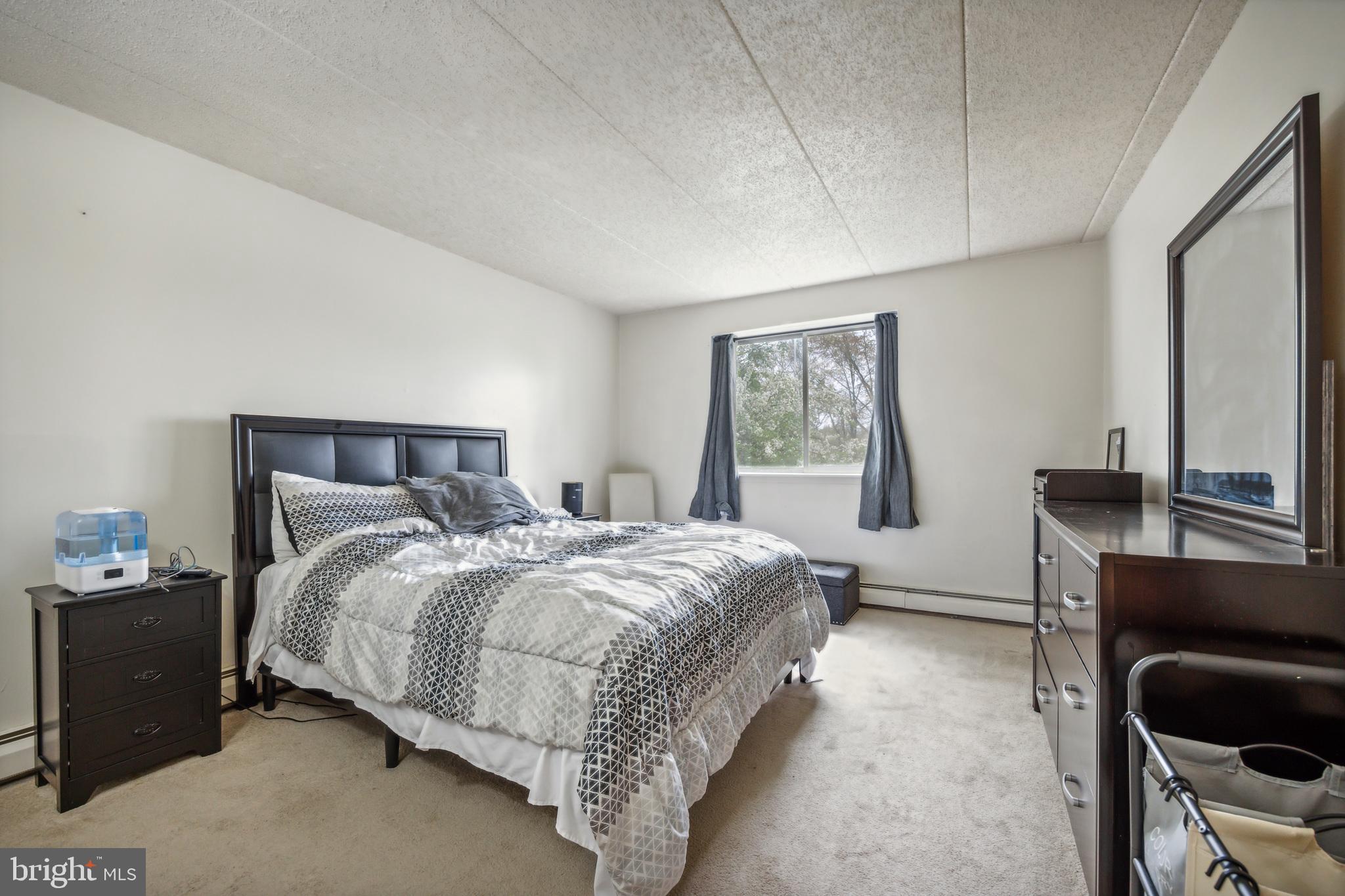 MEADOW WOOD - Residential Lease