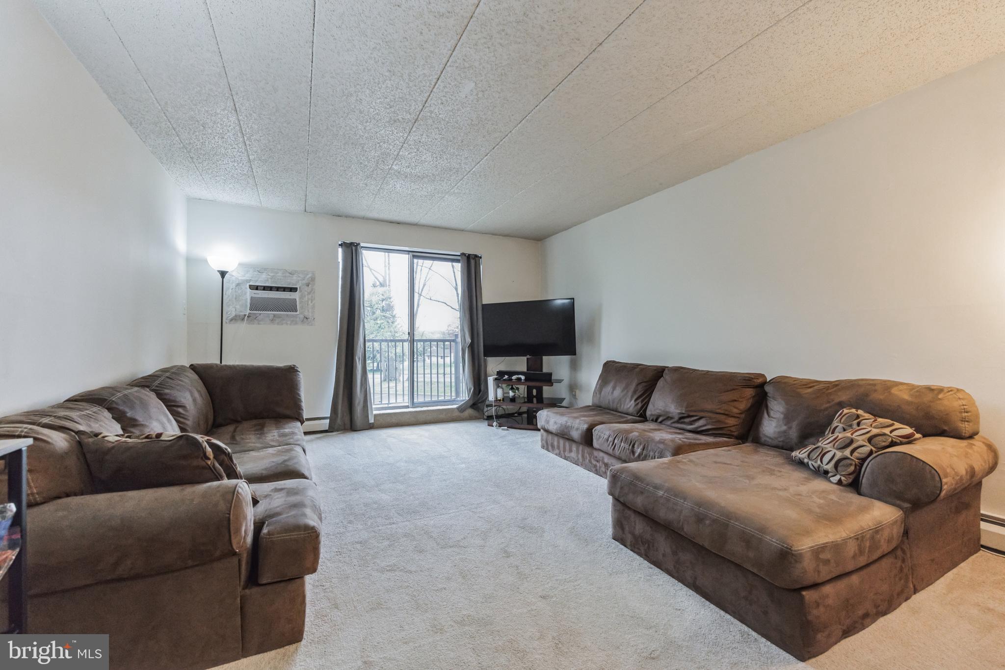 MEADOW WOOD - Residential Lease