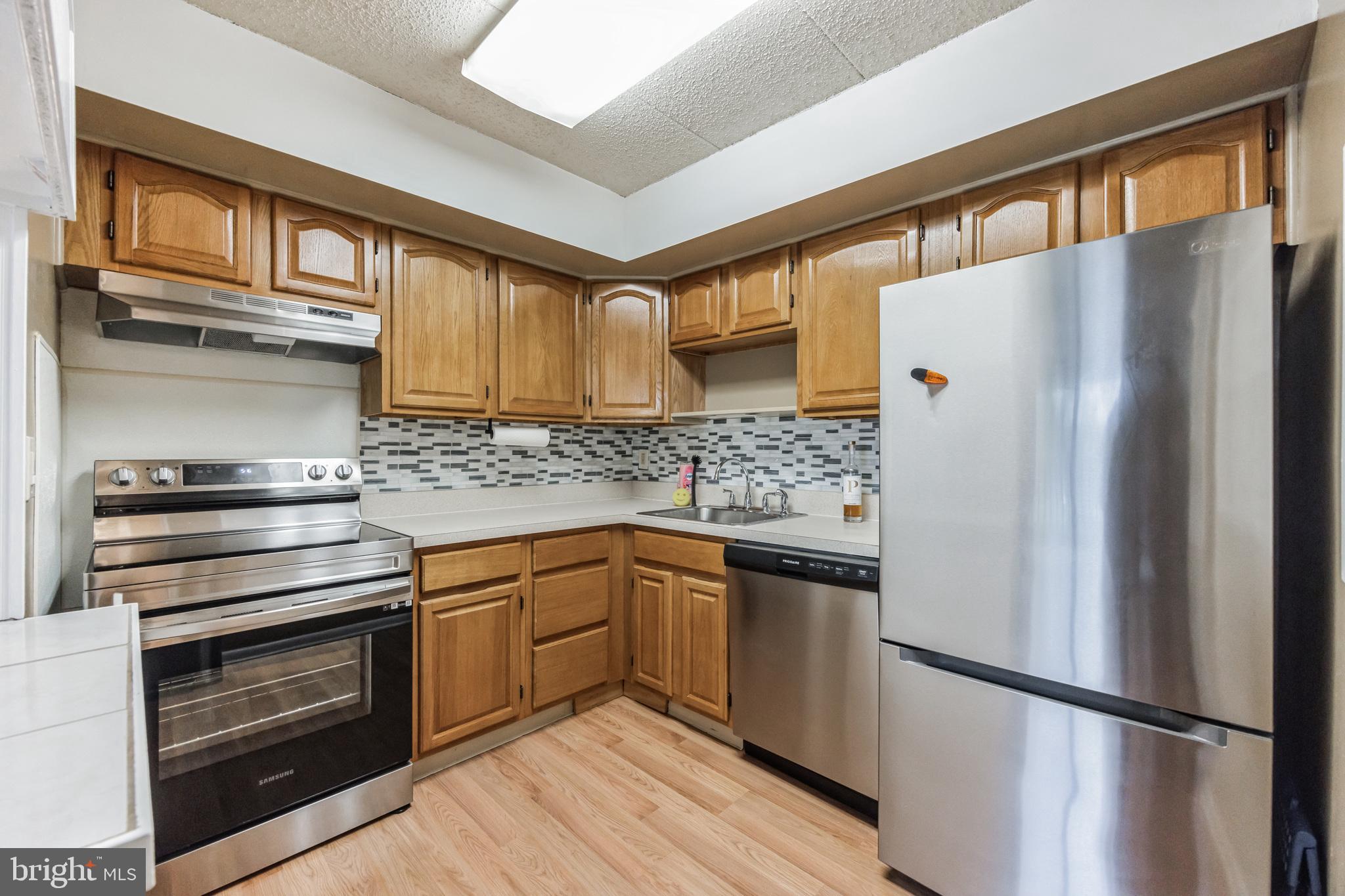 MEADOW WOOD - Residential Lease