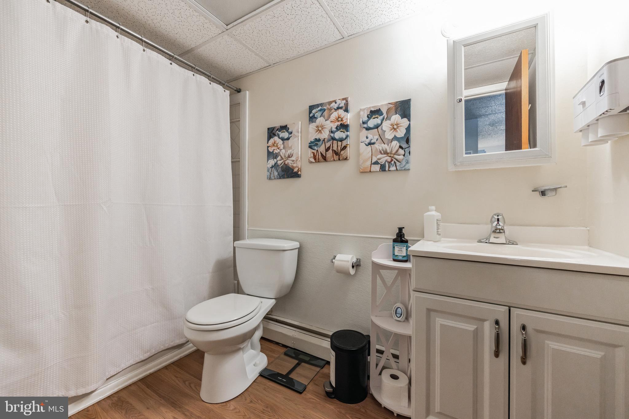 MEADOW WOOD - Residential Lease