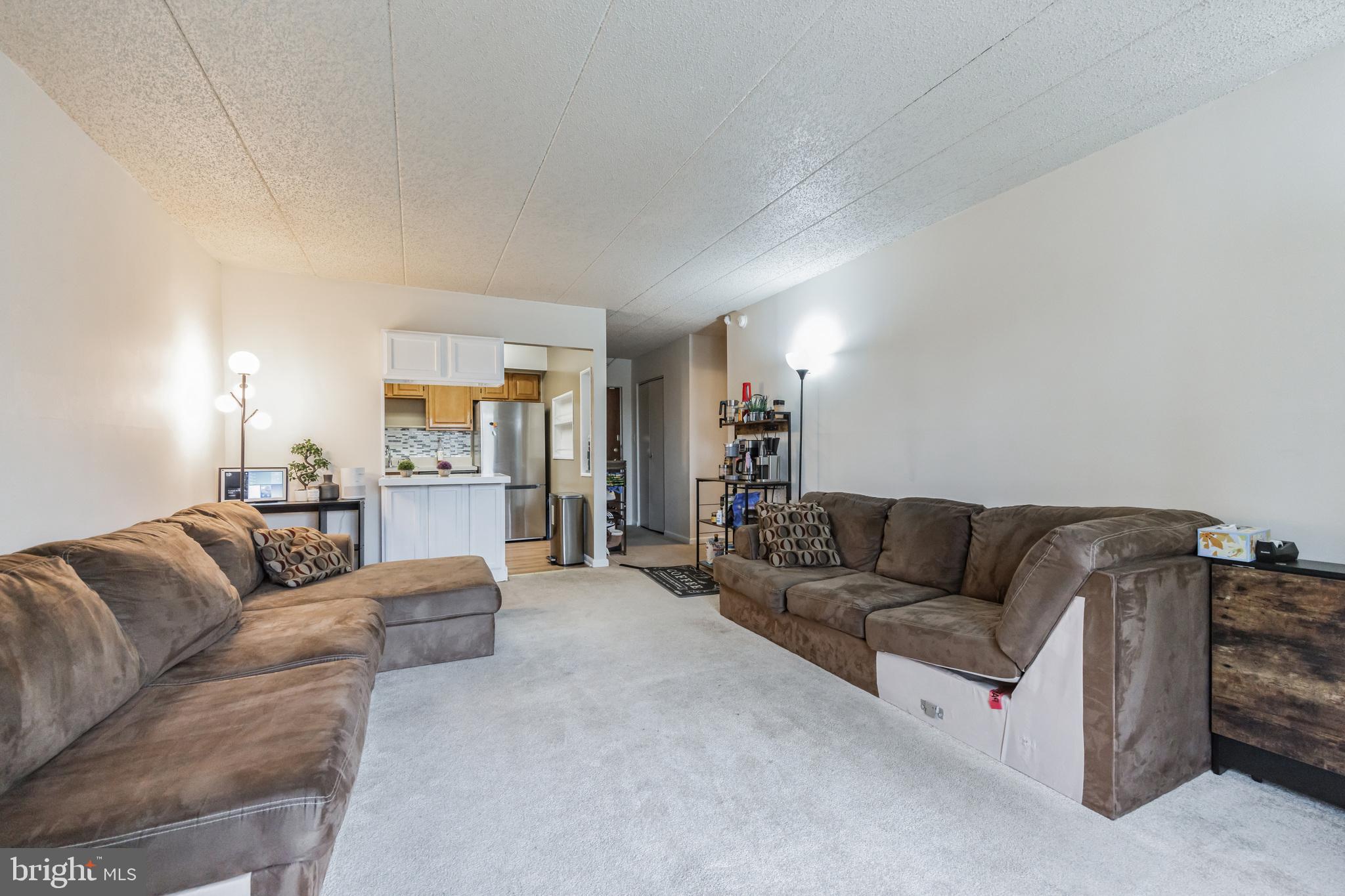 MEADOW WOOD - Residential Lease