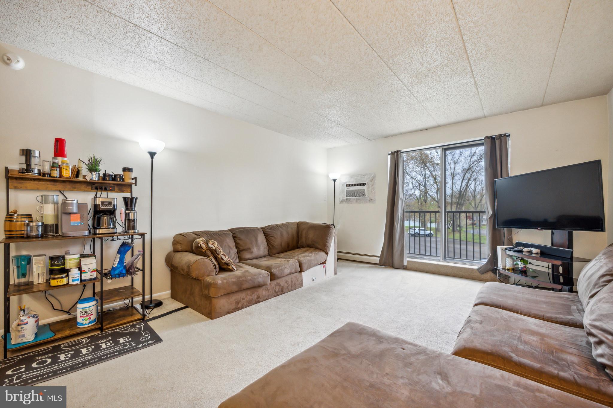 MEADOW WOOD - Residential Lease