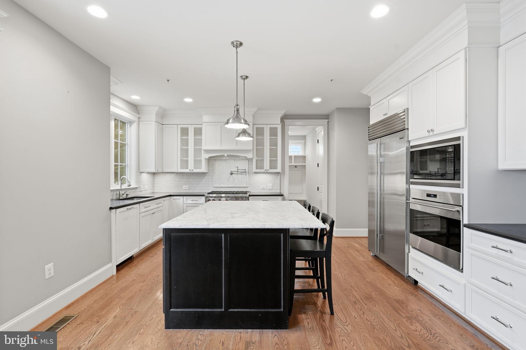 GLENBROOK VILLAGE - Residential