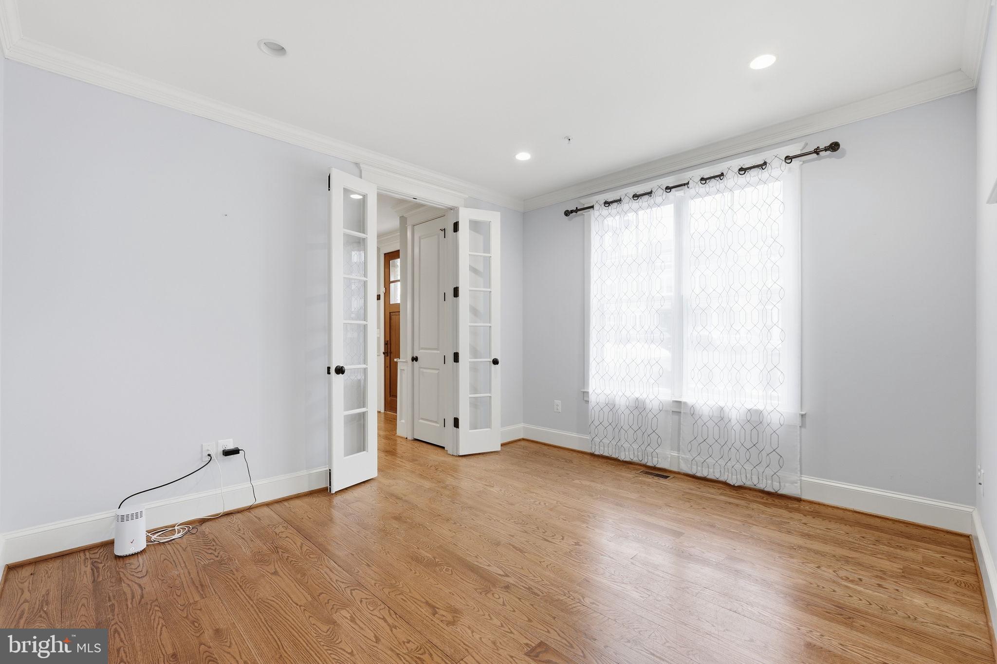 GLENBROOK VILLAGE - Residential