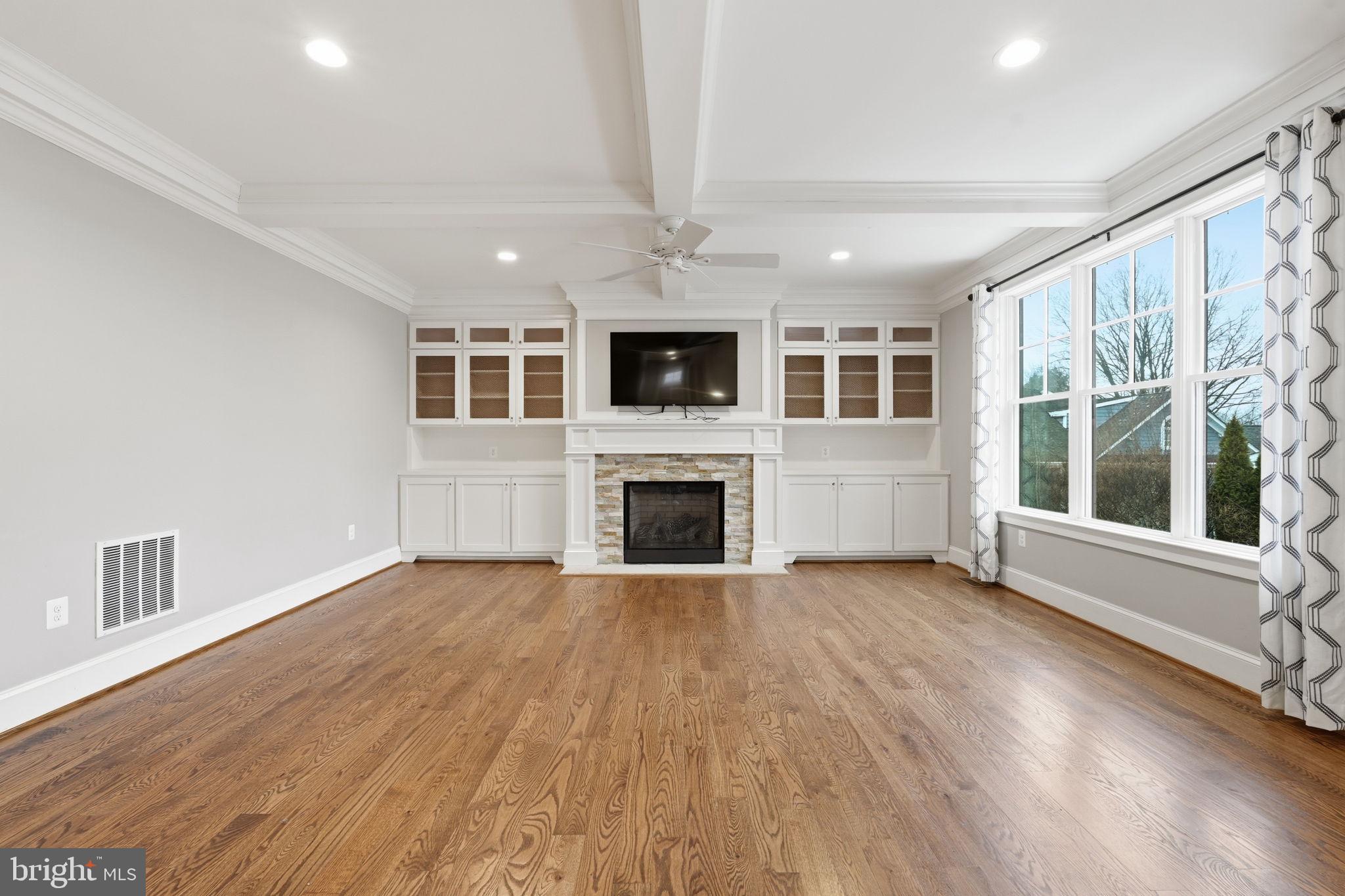 GLENBROOK VILLAGE - Residential