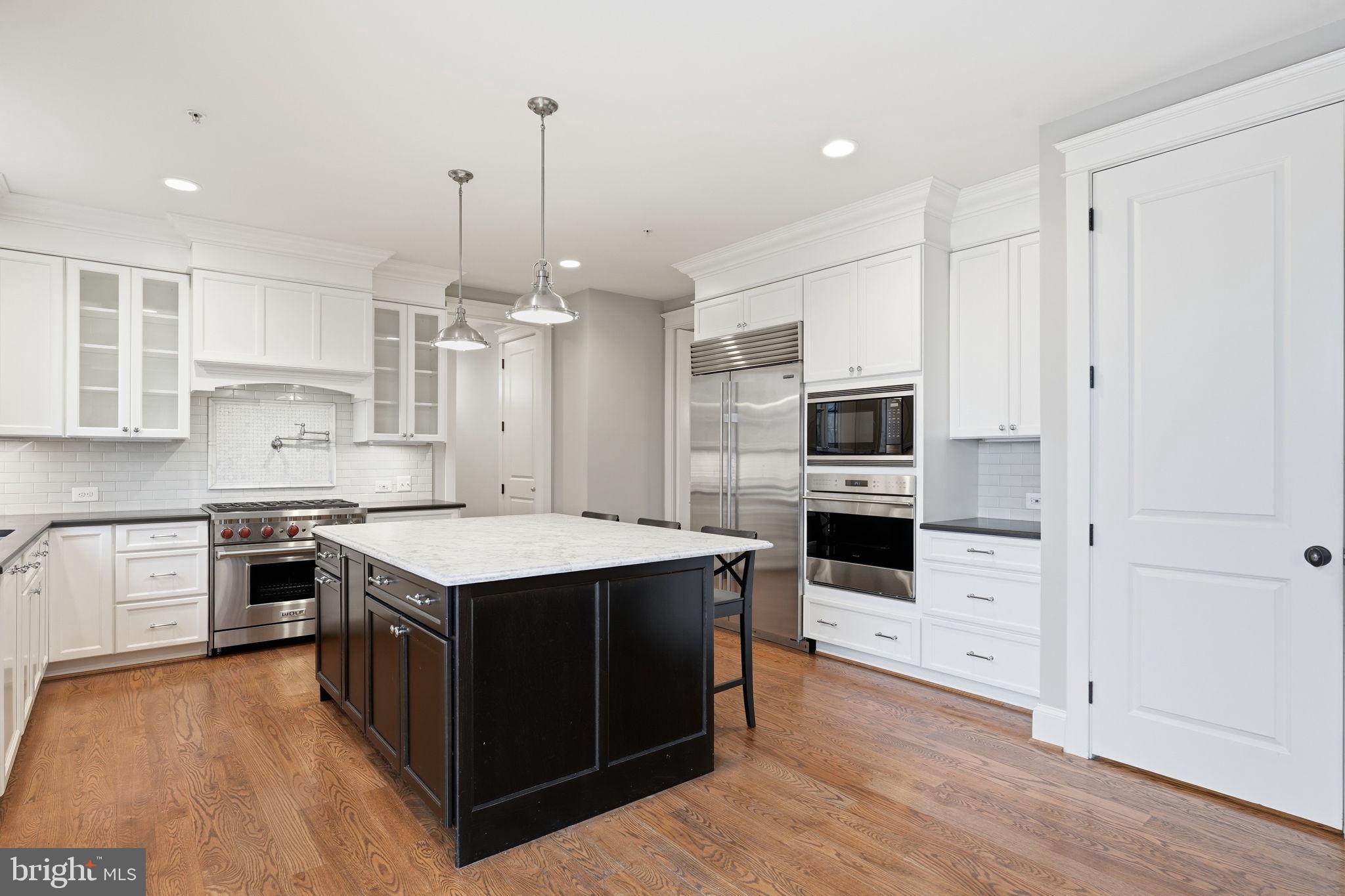 GLENBROOK VILLAGE - Residential