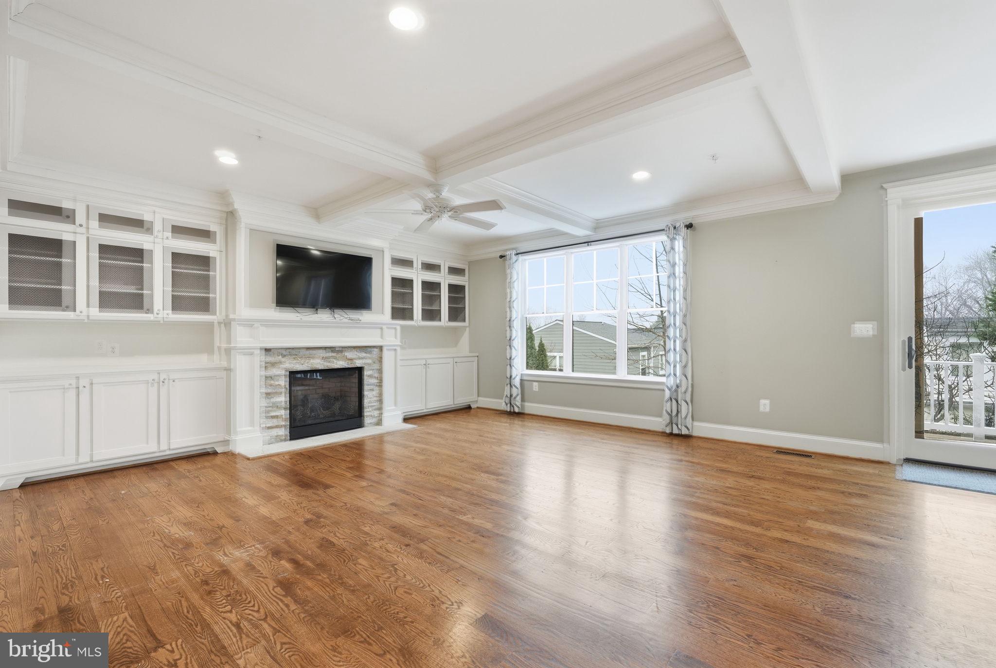 GLENBROOK VILLAGE - Residential