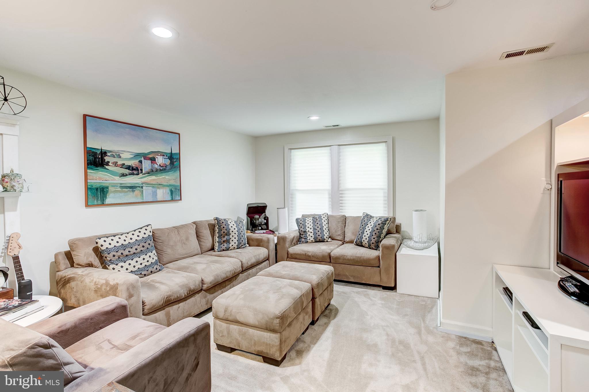 BROADVIEW - Residential