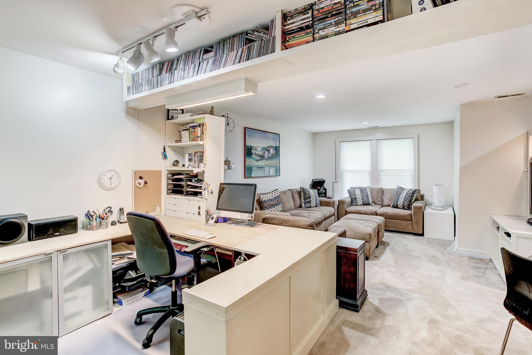 BROADVIEW - Residential