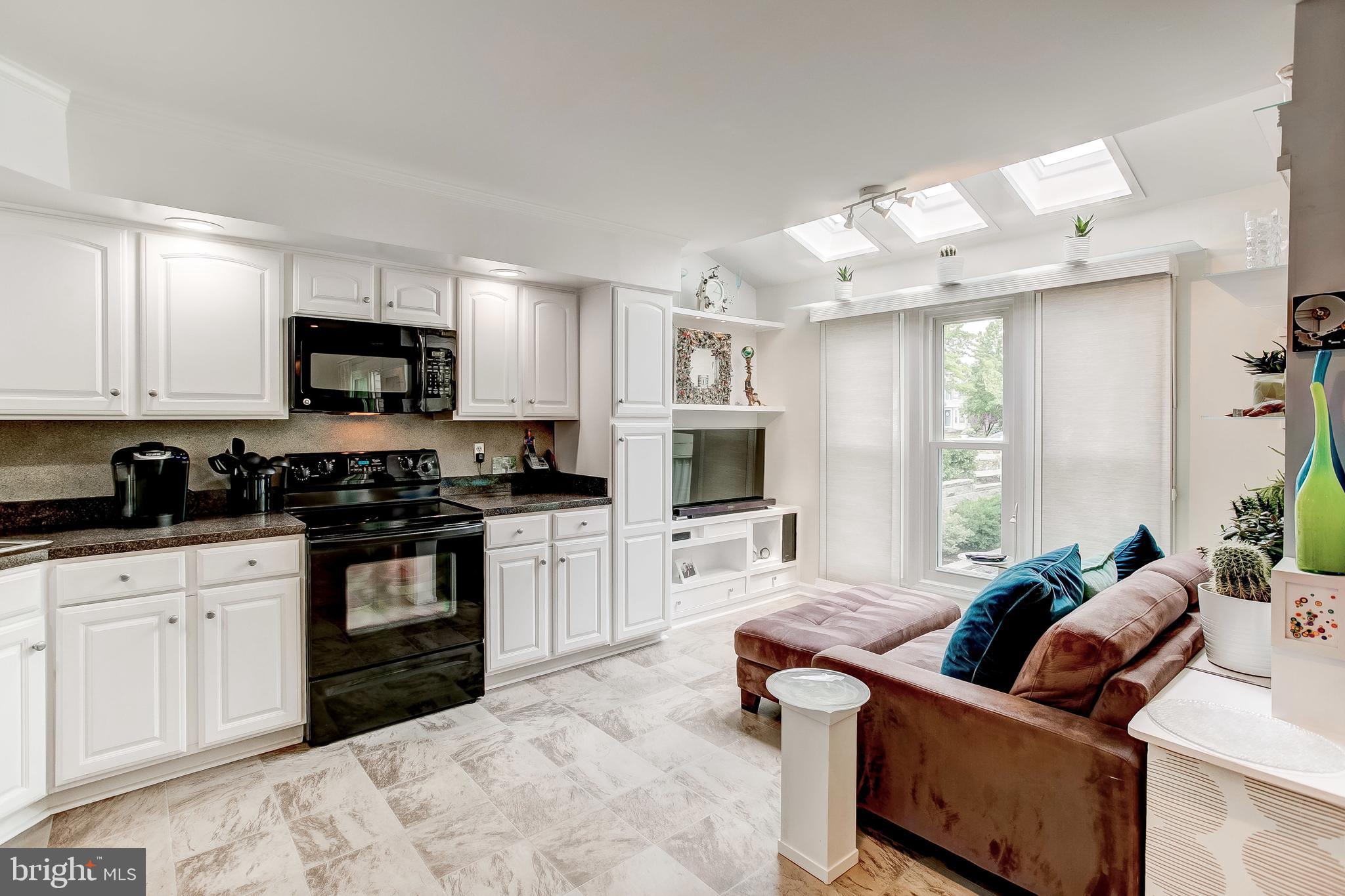 BROADVIEW - Residential