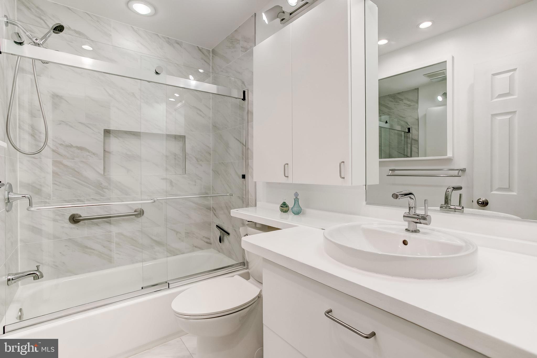 BROADVIEW - Residential