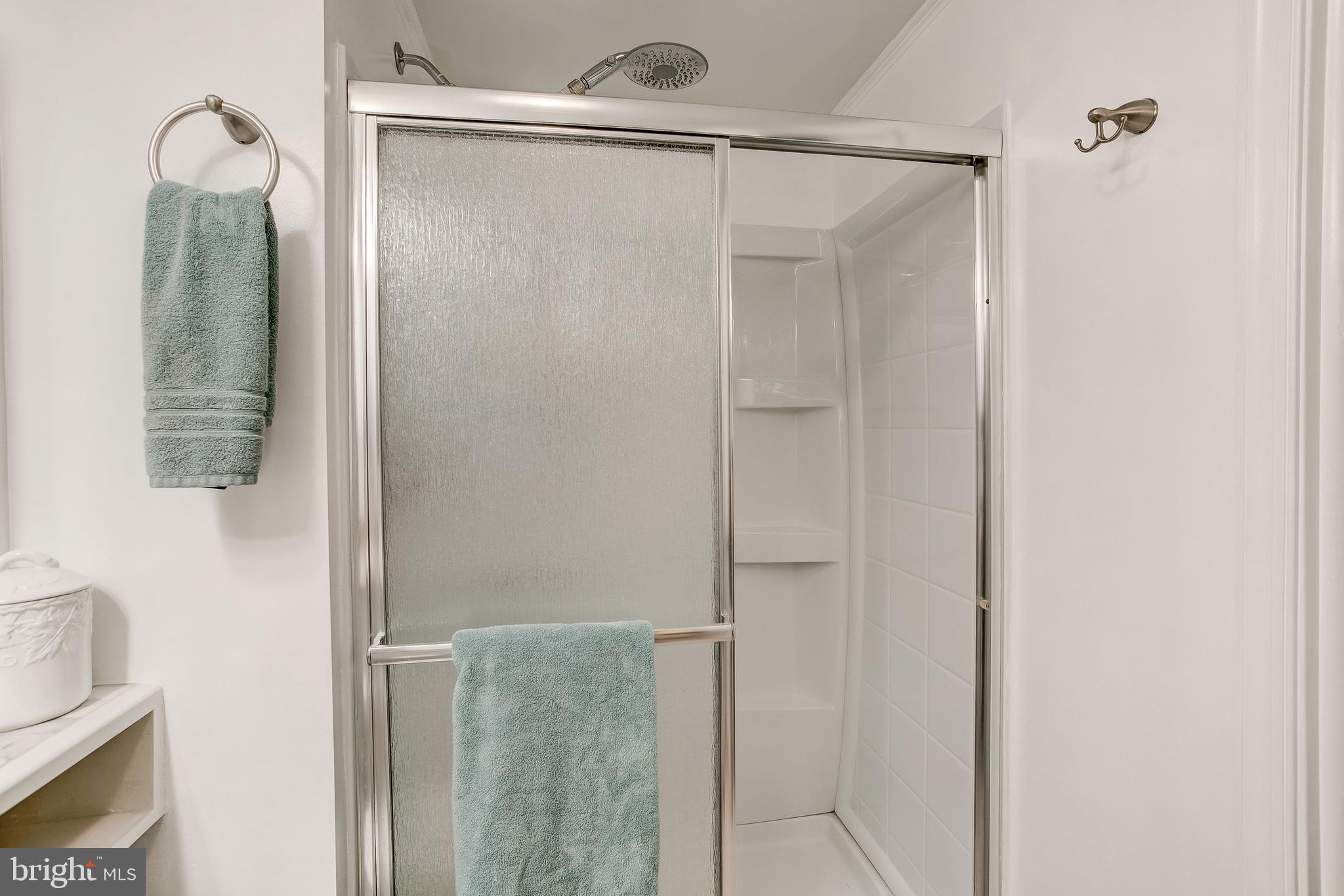 BROADVIEW - Residential