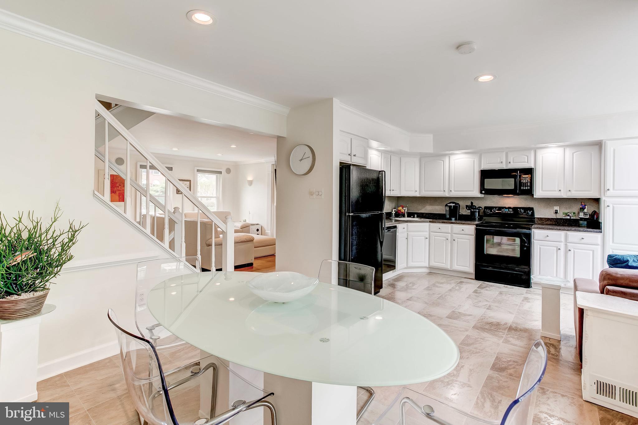 BROADVIEW - Residential