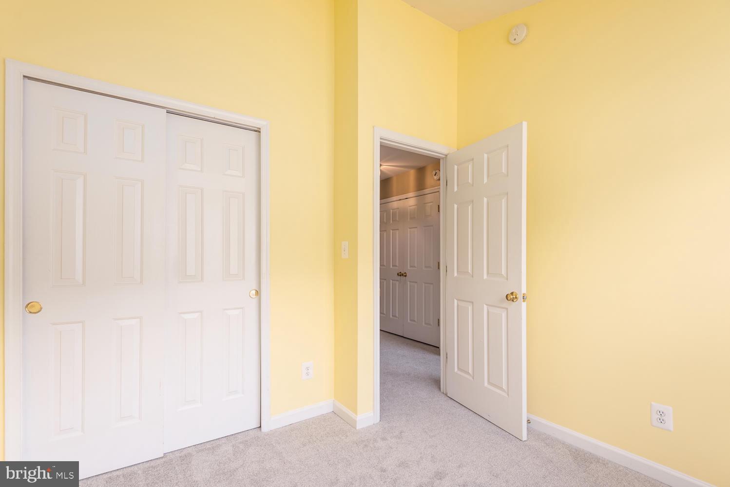 LAFAYETTE VILLAGE - Residential