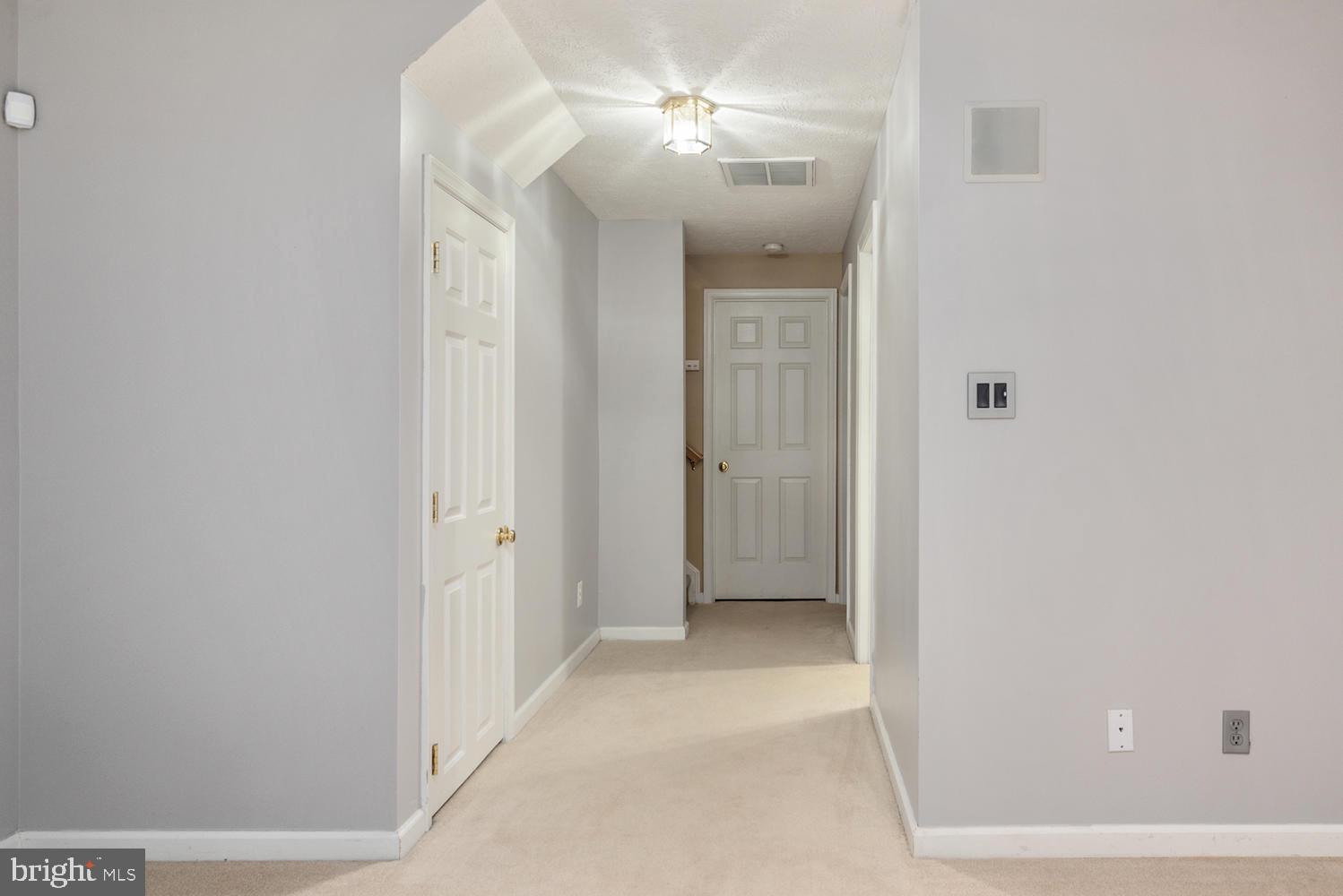 LAFAYETTE VILLAGE - Residential