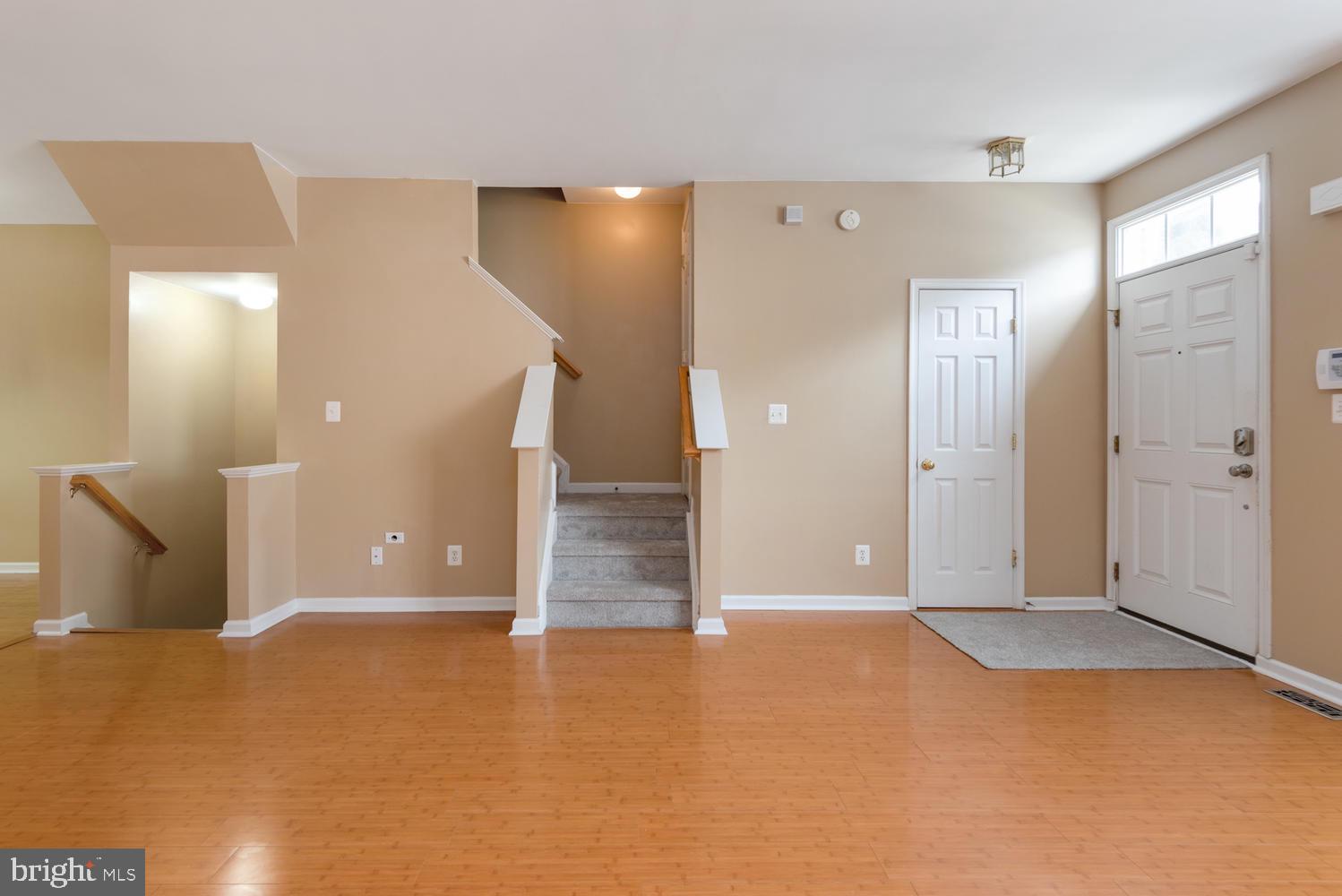 LAFAYETTE VILLAGE - Residential