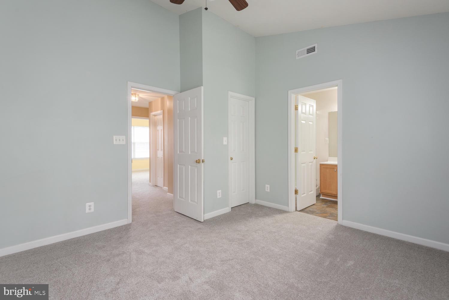 LAFAYETTE VILLAGE - Residential