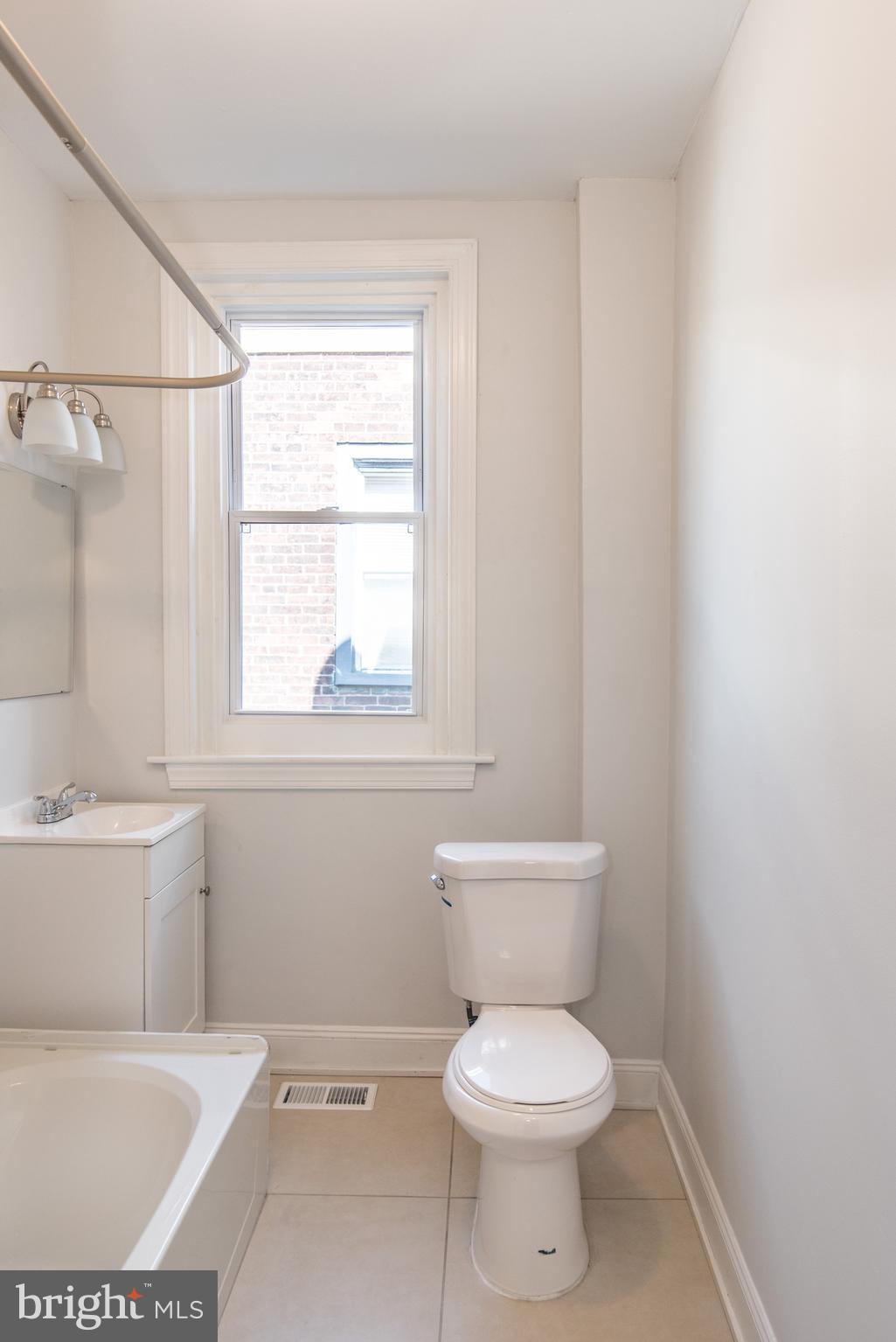 OLNEY (EAST) - Residential