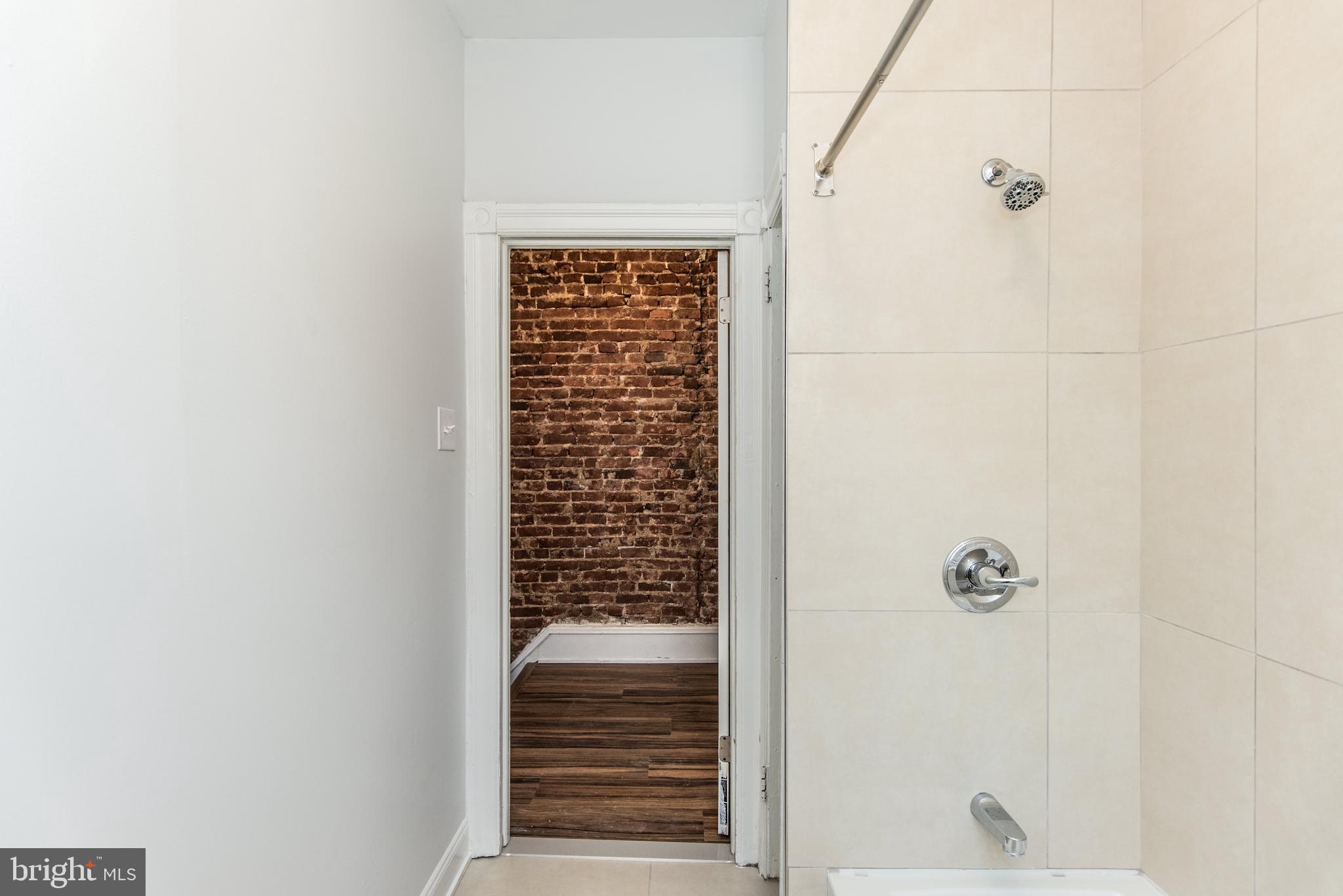 OLNEY (EAST) - Residential