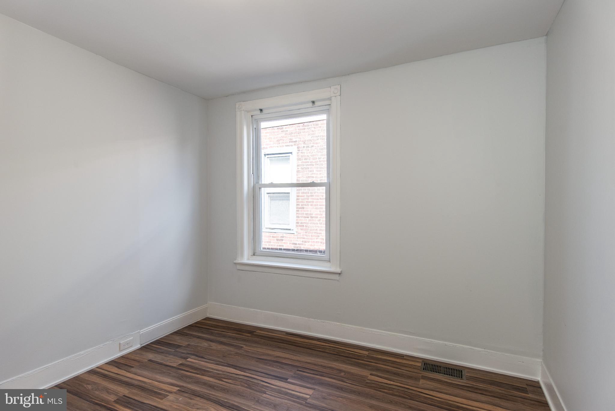 OLNEY (EAST) - Residential