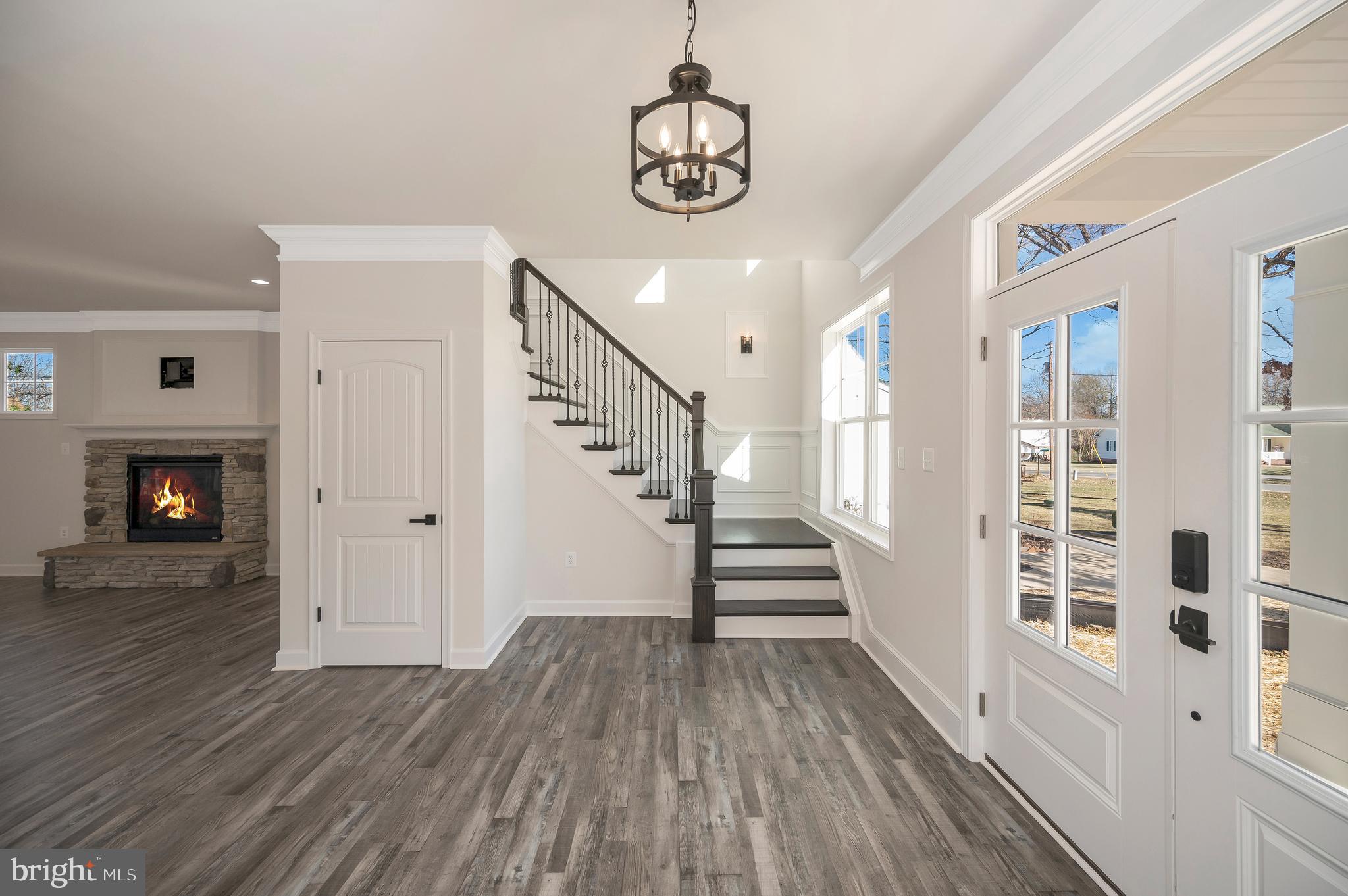 WAVERLY VILLAGE - Residential