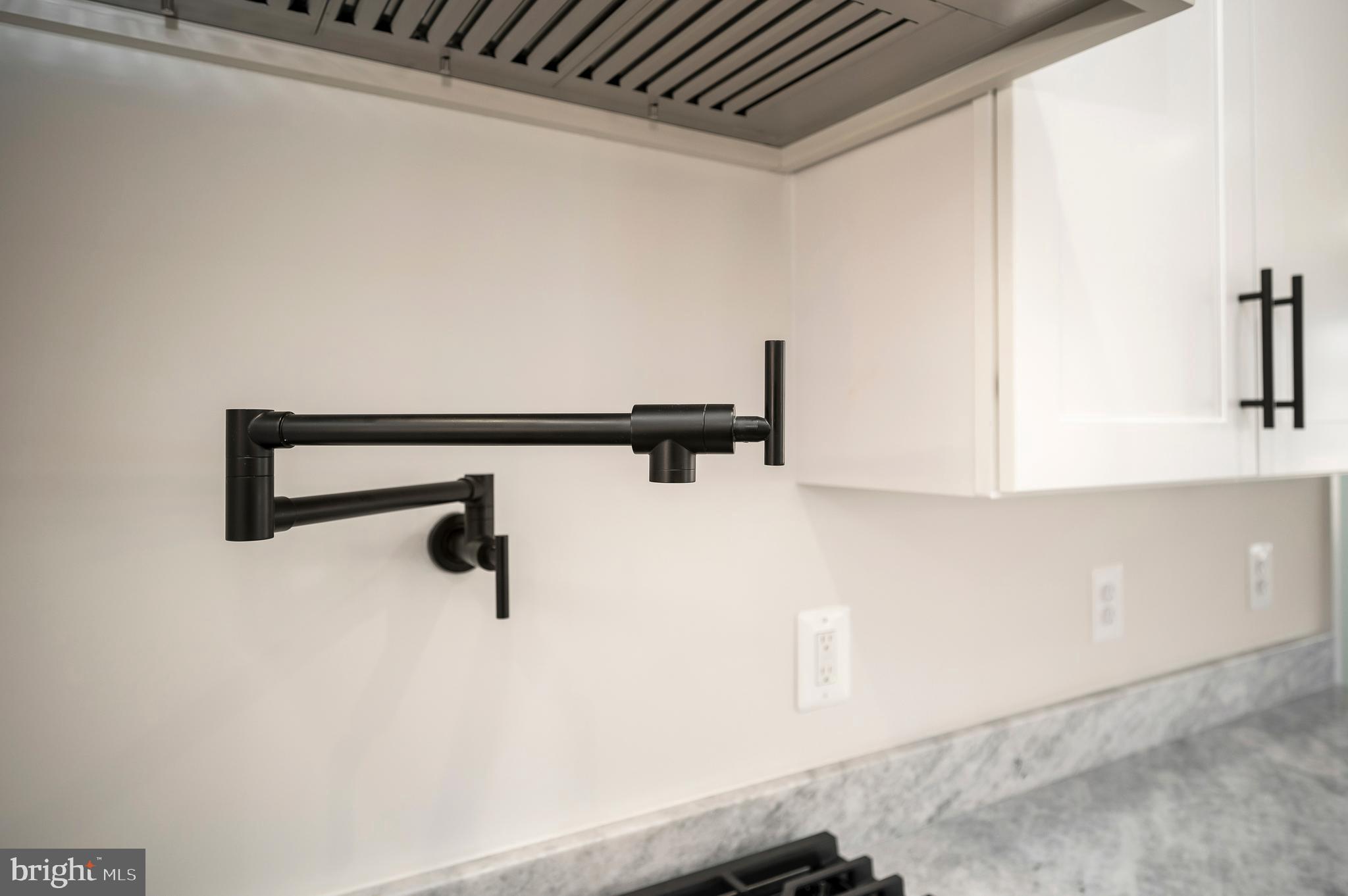 WAVERLY VILLAGE - Residential