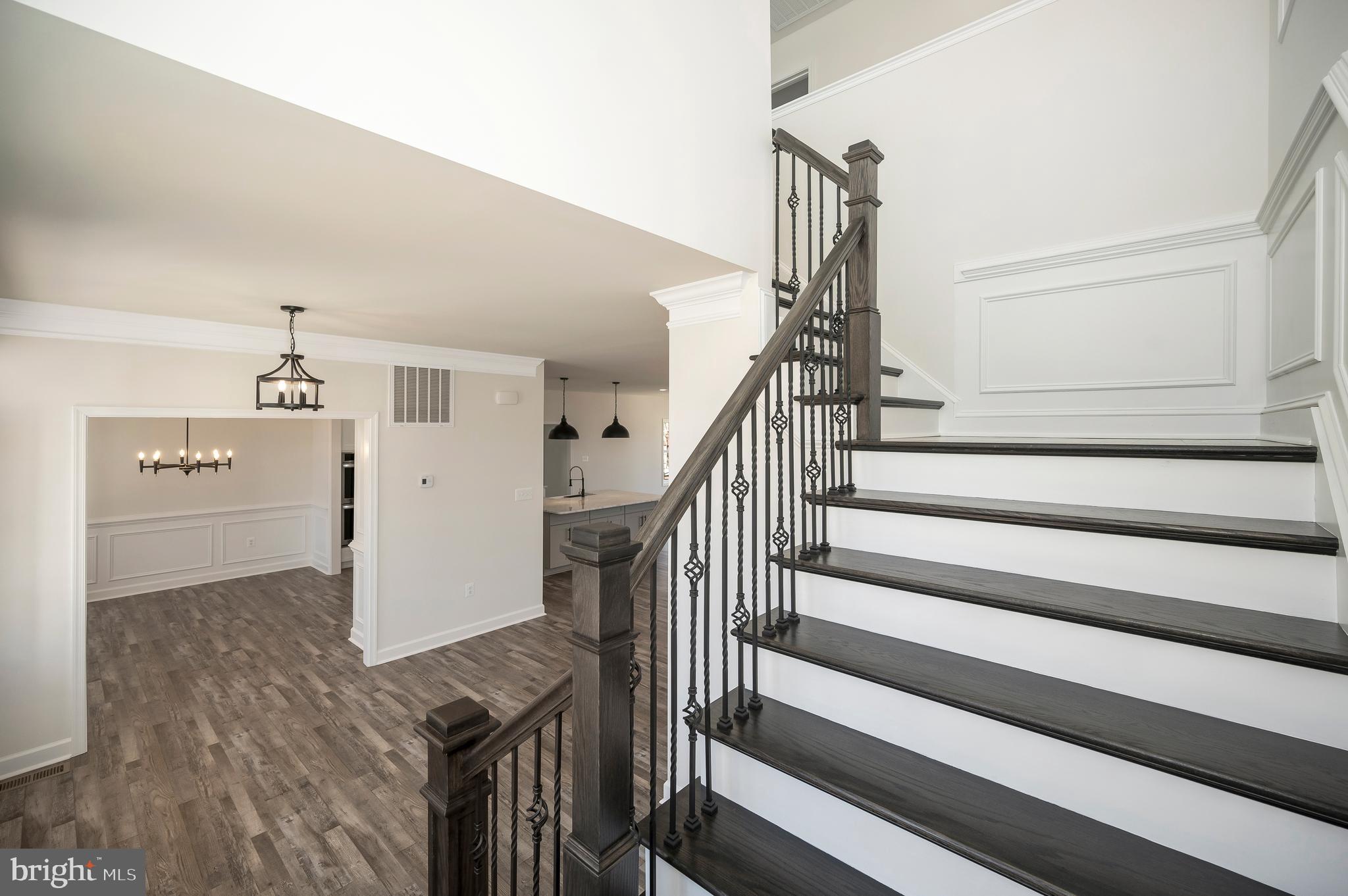 WAVERLY VILLAGE - Residential