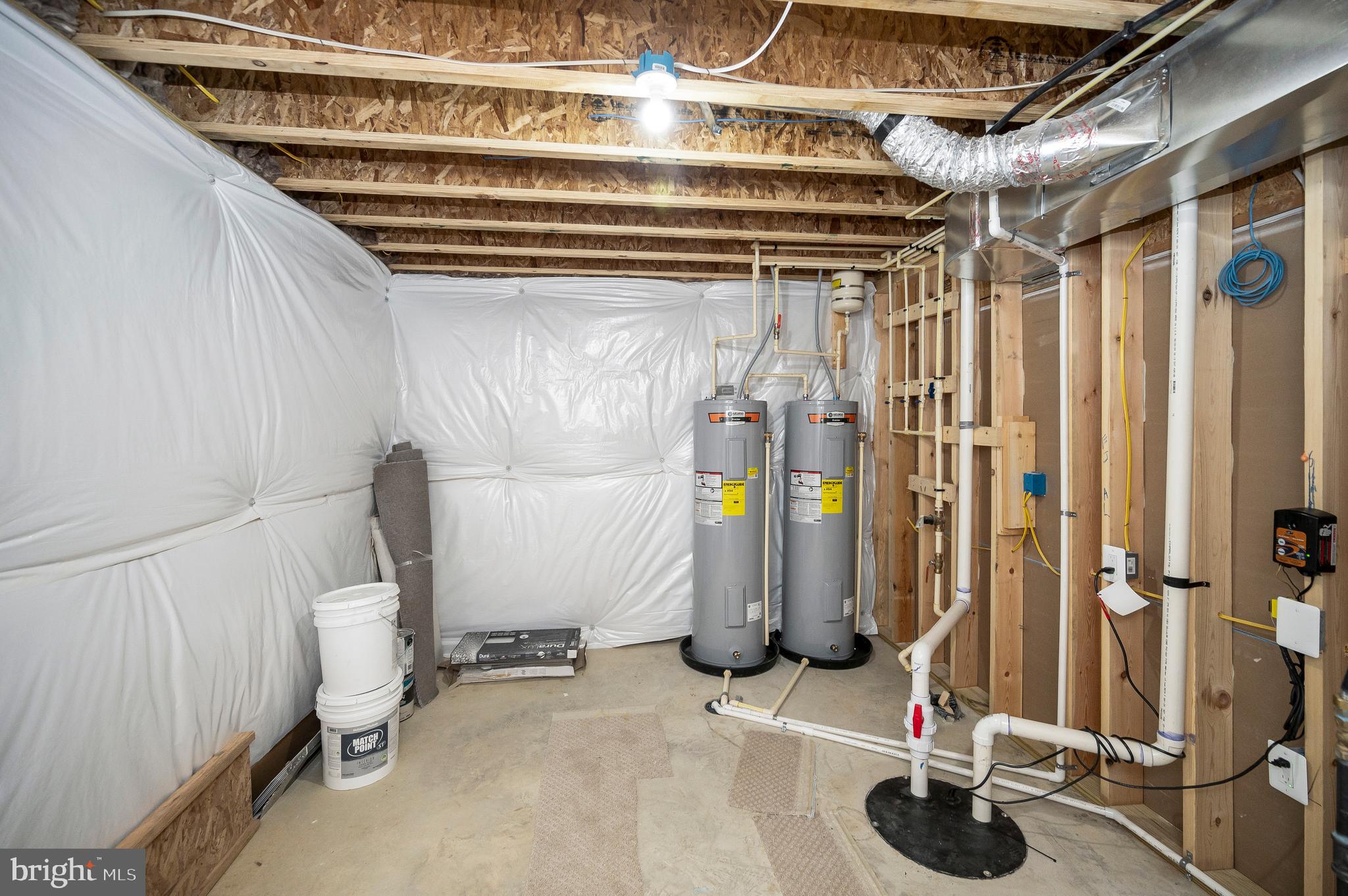 WAVERLY VILLAGE - Residential