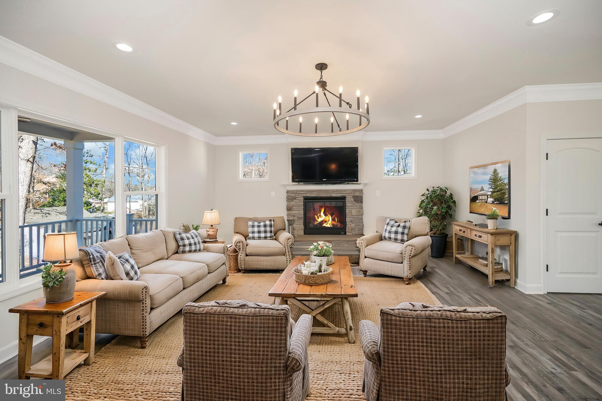 708 CHURCHILL DRIVE