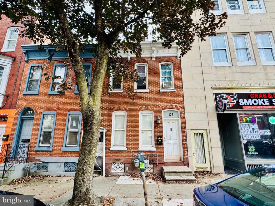 Downtown City of Reading middle row 2 unit building located in the C-R zoning district, currently being used as 2 fully occupied residential units but the main level is zoned commercial and not legally permitted for residential. Unit 1 - 1st fl, 3 rooms, 1 BR, liv, kit, bath, electric cooking, gas F/A heat, central air unit not working, replacement windows. rented for $750 a month on a M/M basis. Tenant pays for electric & gas heat. Unit 2 - 2nd & 3rd fl, 4 rooms, 2 BRS, liv, kit, bath, electric cooking. electric hot water for both units, gas F/A heat, replacement windows. rented for $800 a month on a M/M basis. Tenant pays for electric, electric hot water for both units, gas heat. Note: There's only ONE electric hot water heater for both units and its paid by the unit 2 tenant. Total income: 18,600. Total expenses: 6,439. NOI: 12,161. Cap Rate: 5.50%. Expenses breakdown: Taxes: 1,659. Ins: 1,500. W/S/T/R: 3,180. Permit: 100. Additional features include an asphalt shingle roof, 200 AMP main electric, 2-100 AMP breaker panels, off street parking for 2 cars. To be sold as a package deal with 129 N. 8th Street, Reading, PA 19601 - 225k. 132 Cedar Street, Reading, PA 19601 - 20k & 134 Cedar Street, Reading, PA 19601 - 20k. Total package price is $465k. This is an estate sale and is to be sold AS IS.