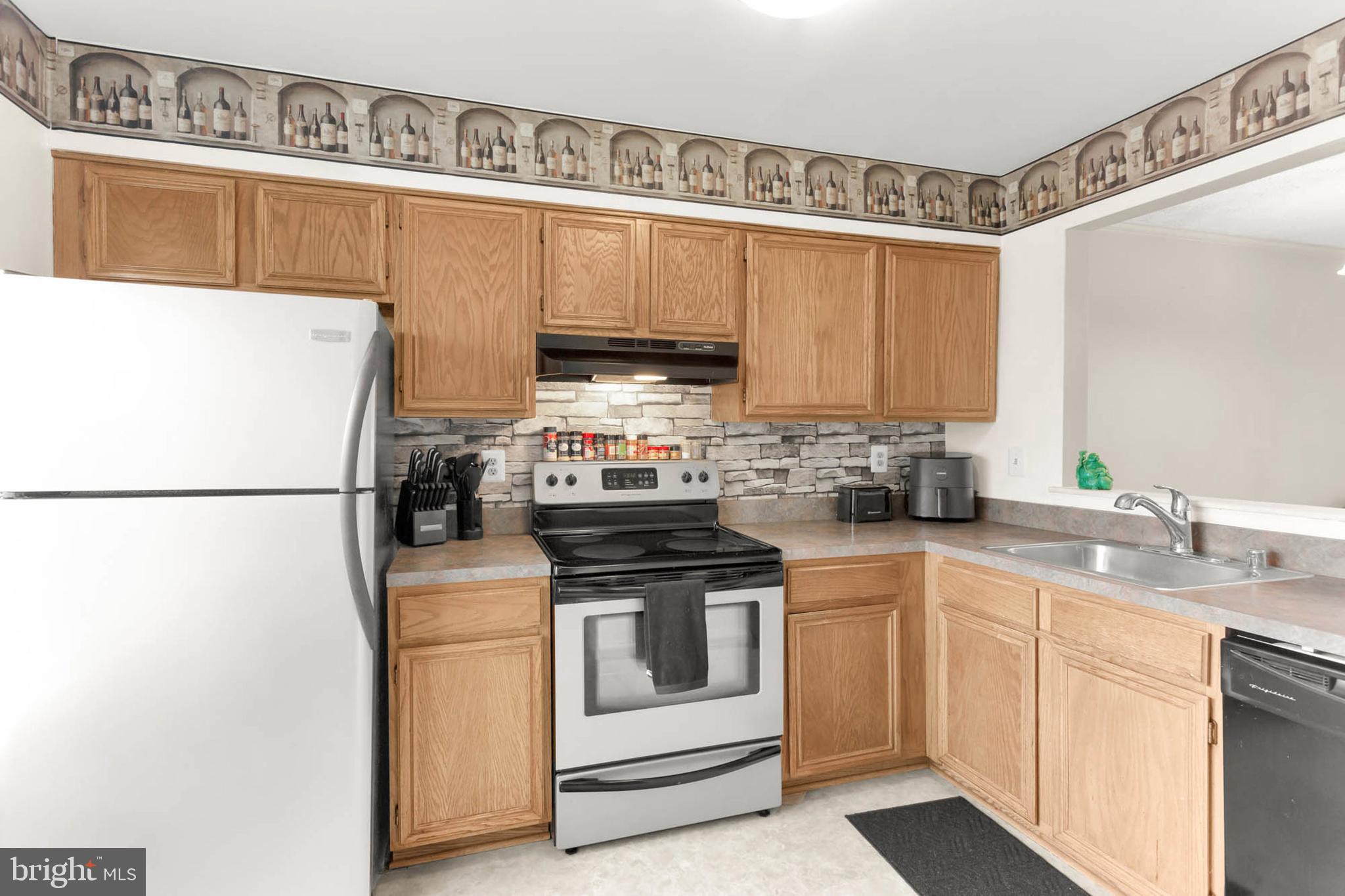 VILLAGE OF PAWNEE - Residential