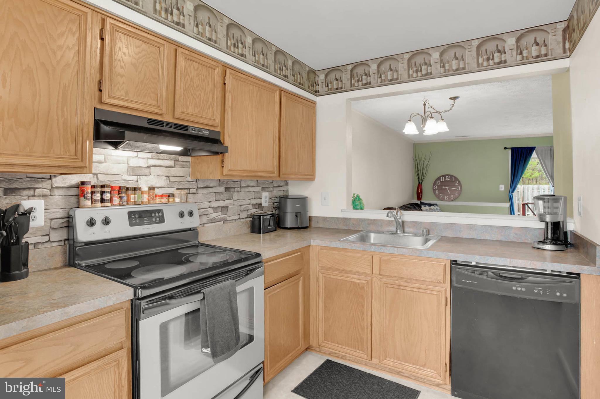 VILLAGE OF PAWNEE - Residential