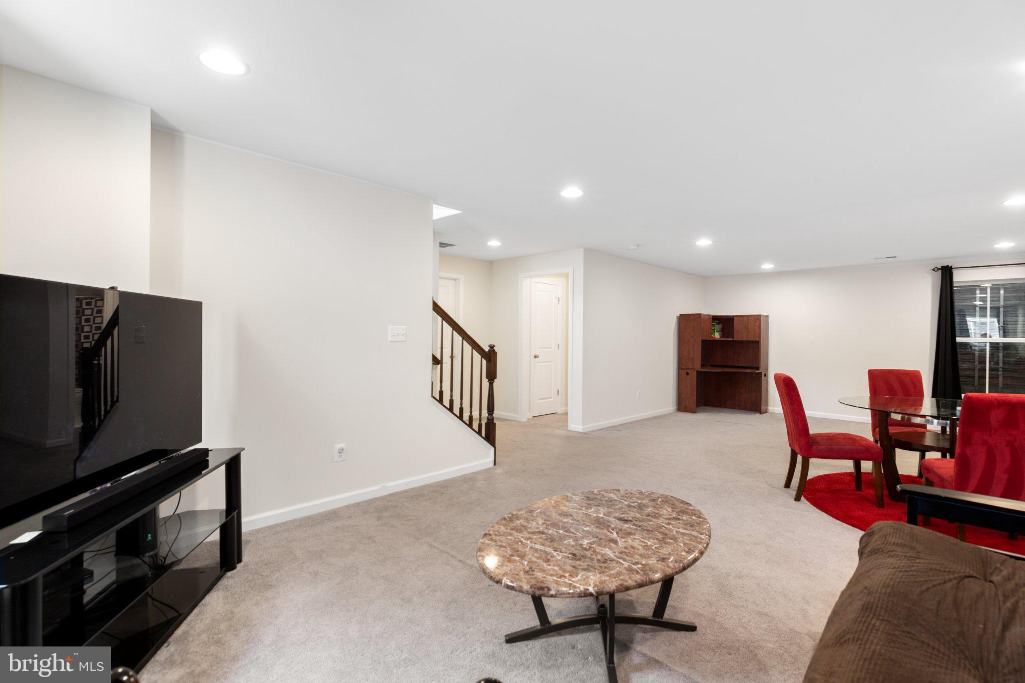 EMBREY MILL - Residential