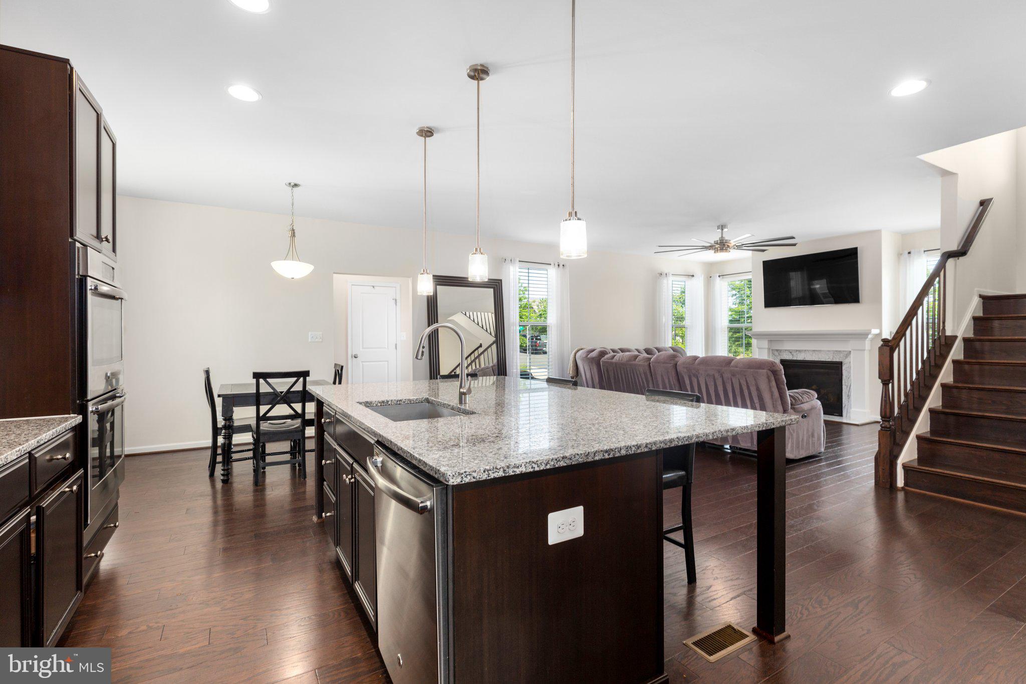 EMBREY MILL - Residential