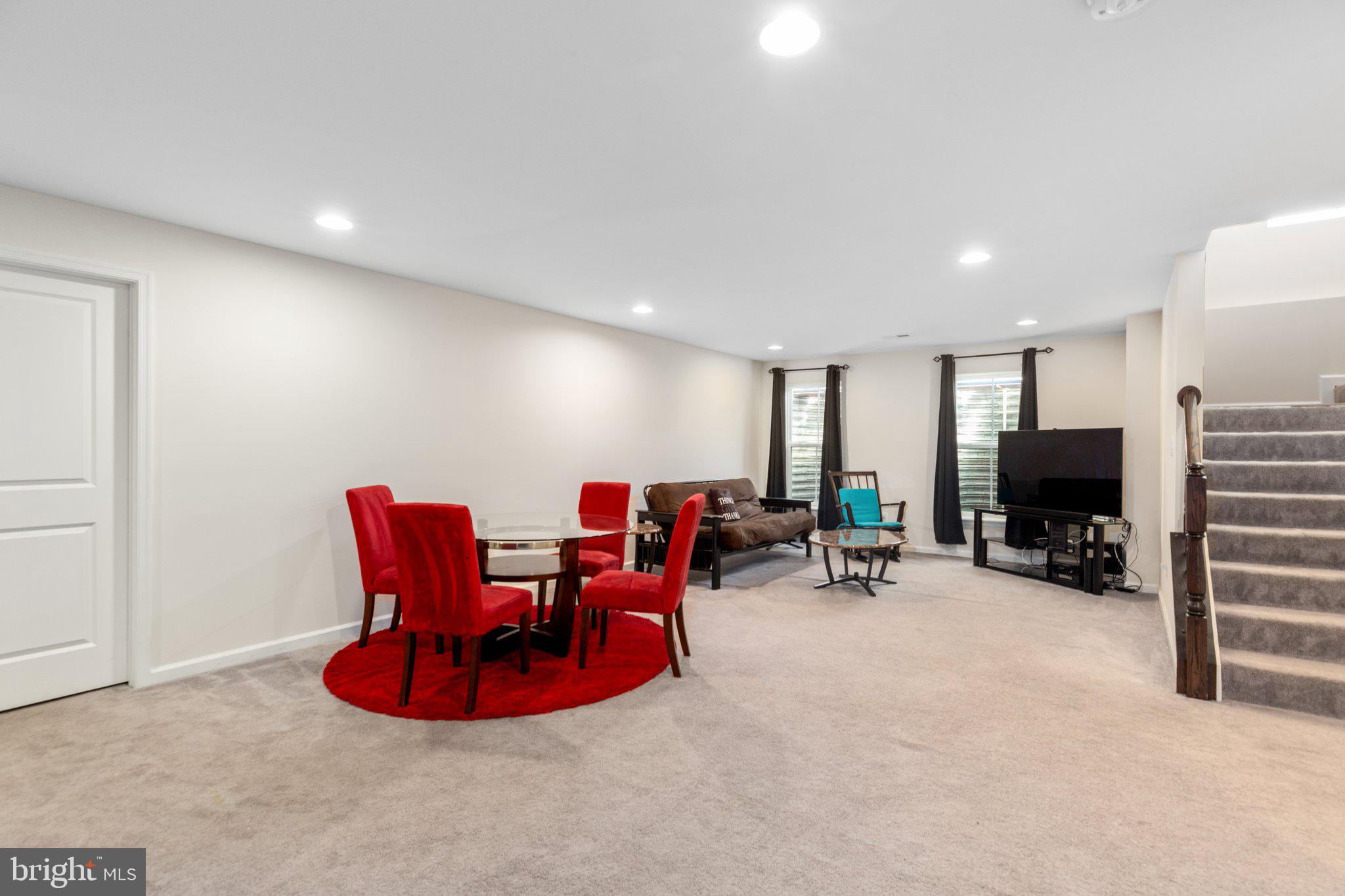 EMBREY MILL - Residential