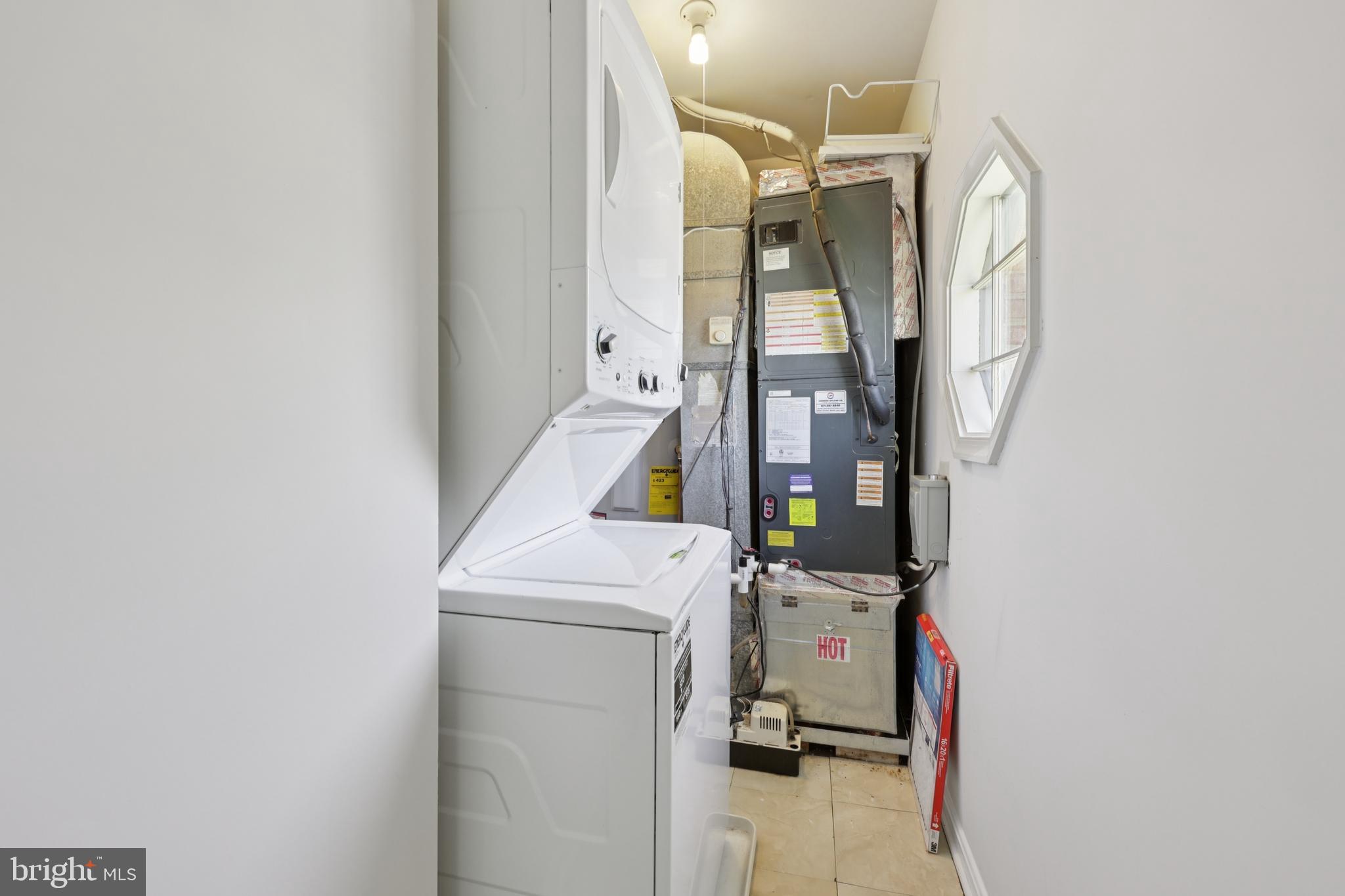 GIDEON SQUARE - Residential