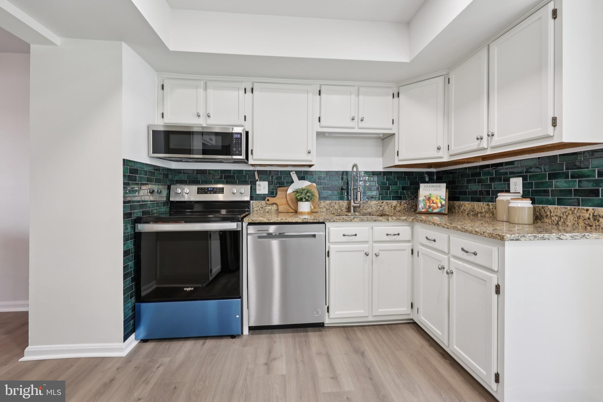 GIDEON SQUARE - Residential