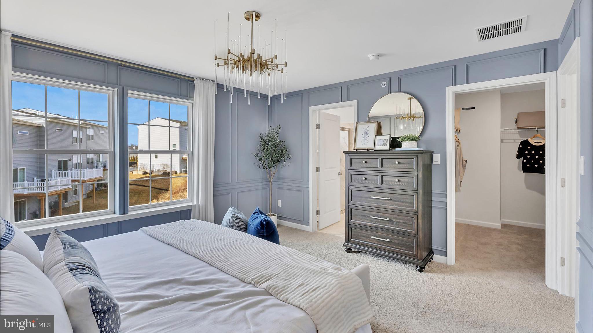 FOGELSVILLE - Residential