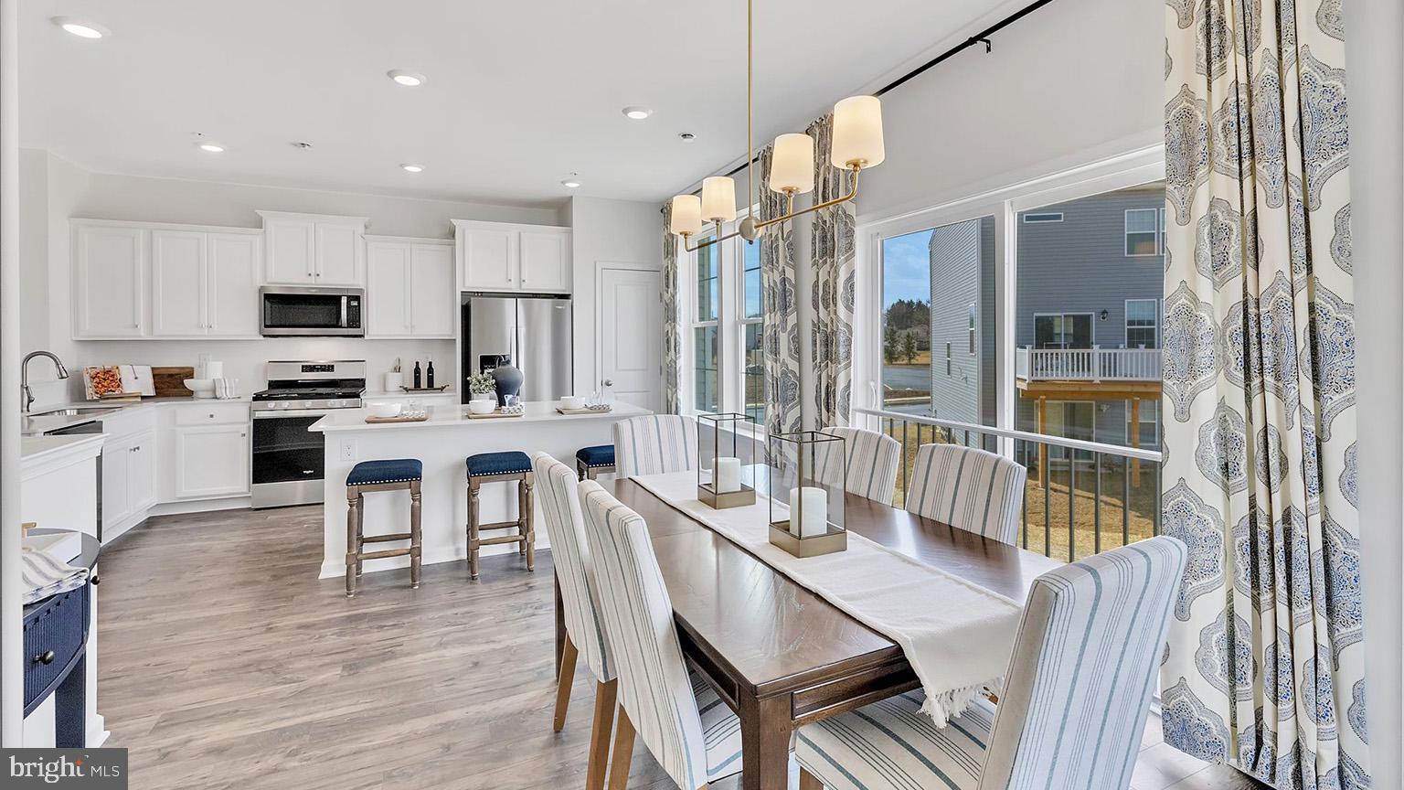 FOGELSVILLE - Residential