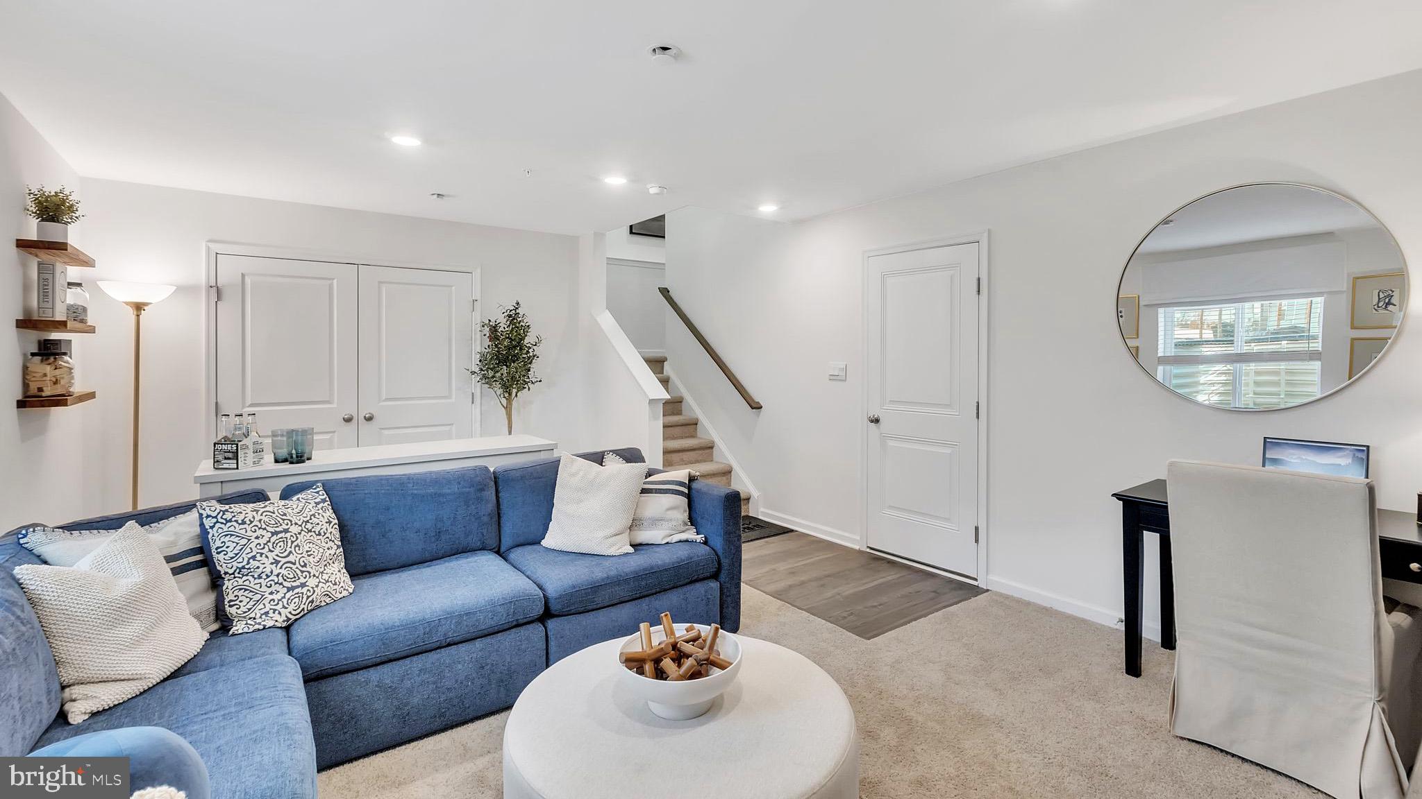 FOGELSVILLE - Residential