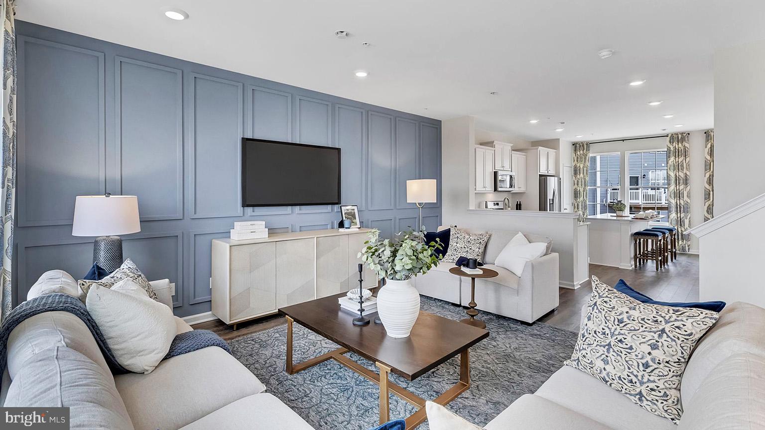 FOGELSVILLE - Residential