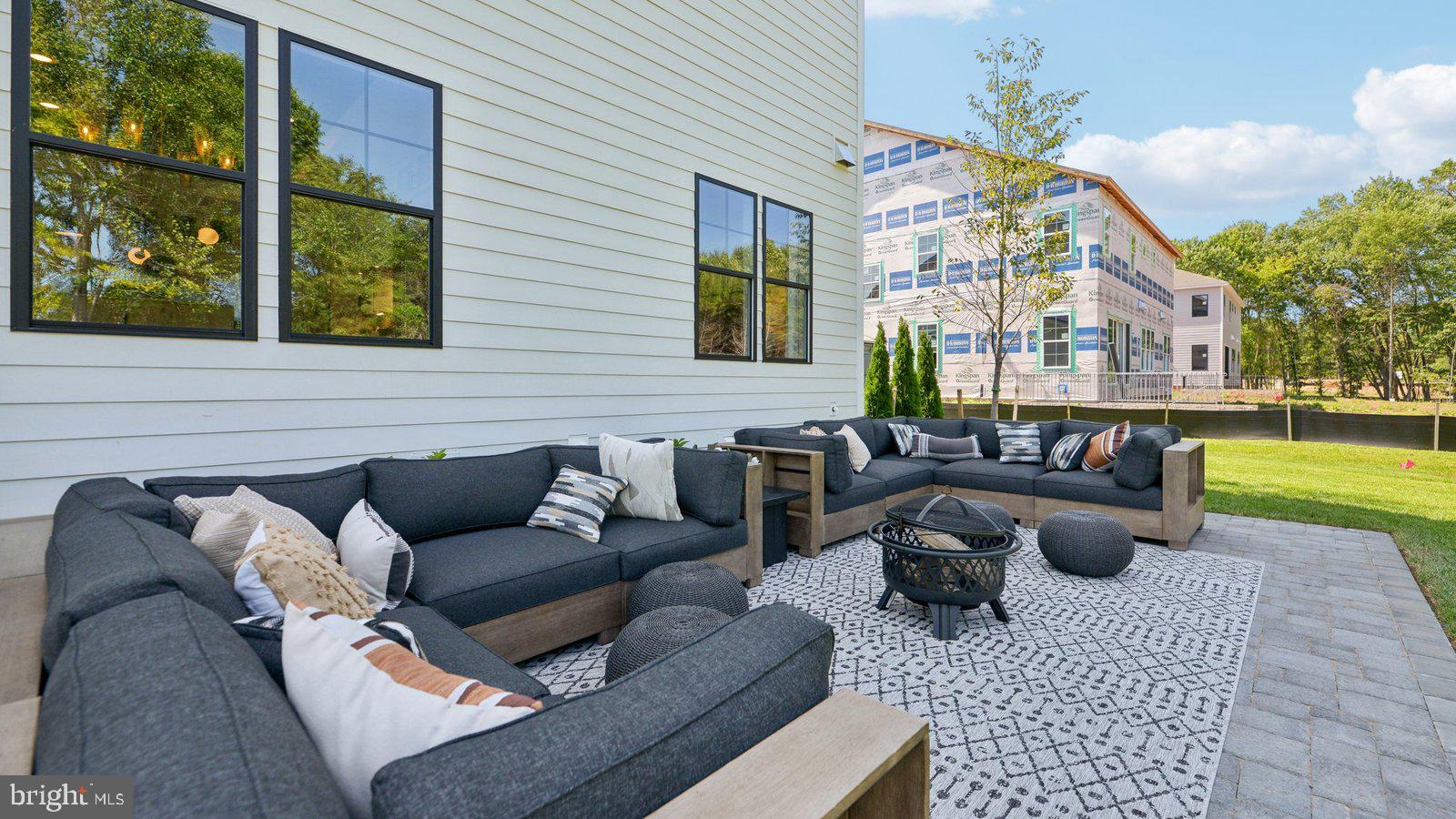 VIRGINIA CROSSING - Residential