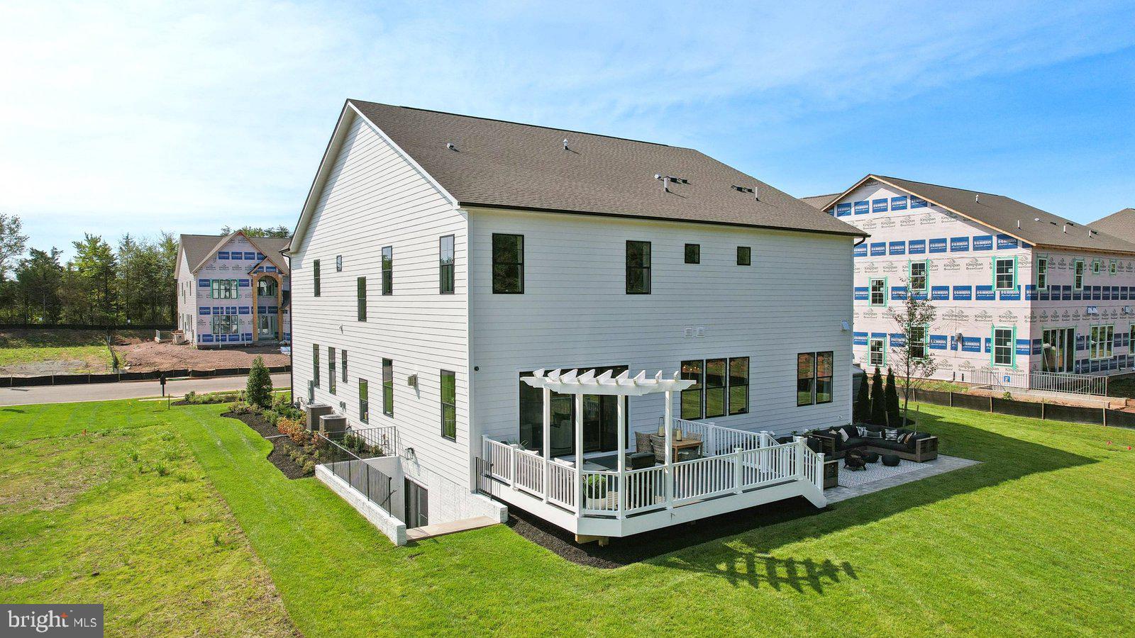 VIRGINIA CROSSING - Residential