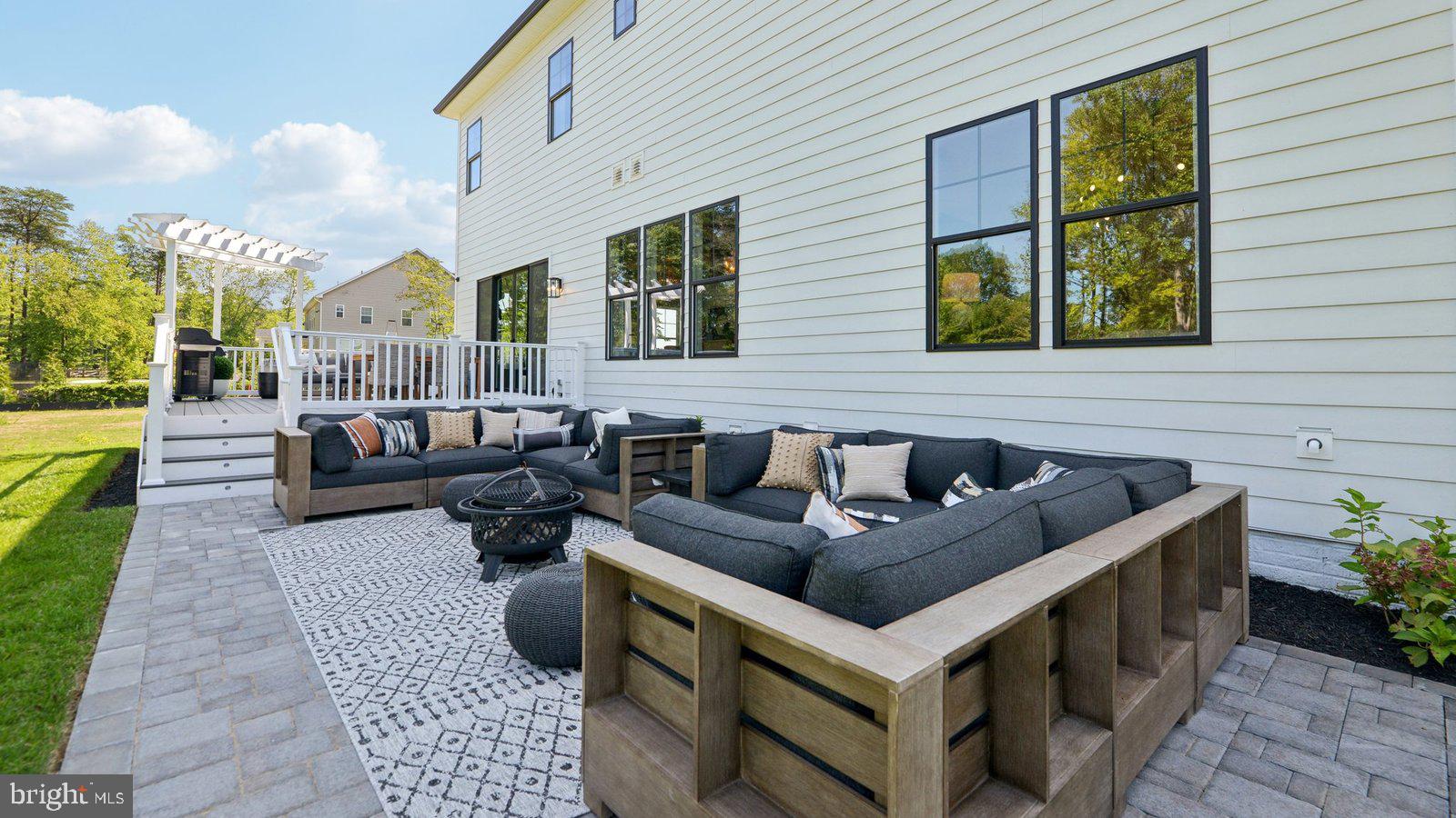 VIRGINIA CROSSING - Residential