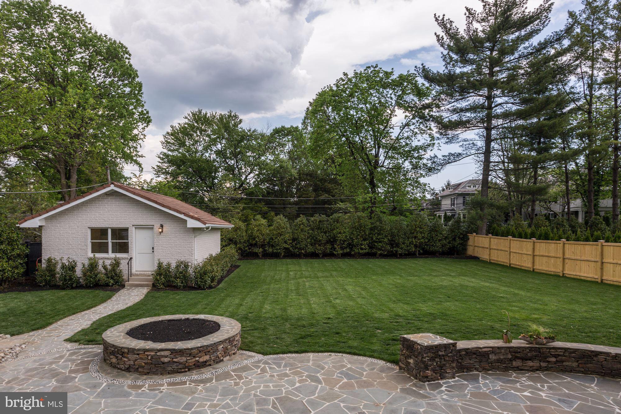 CHEVY CHASE - Residential