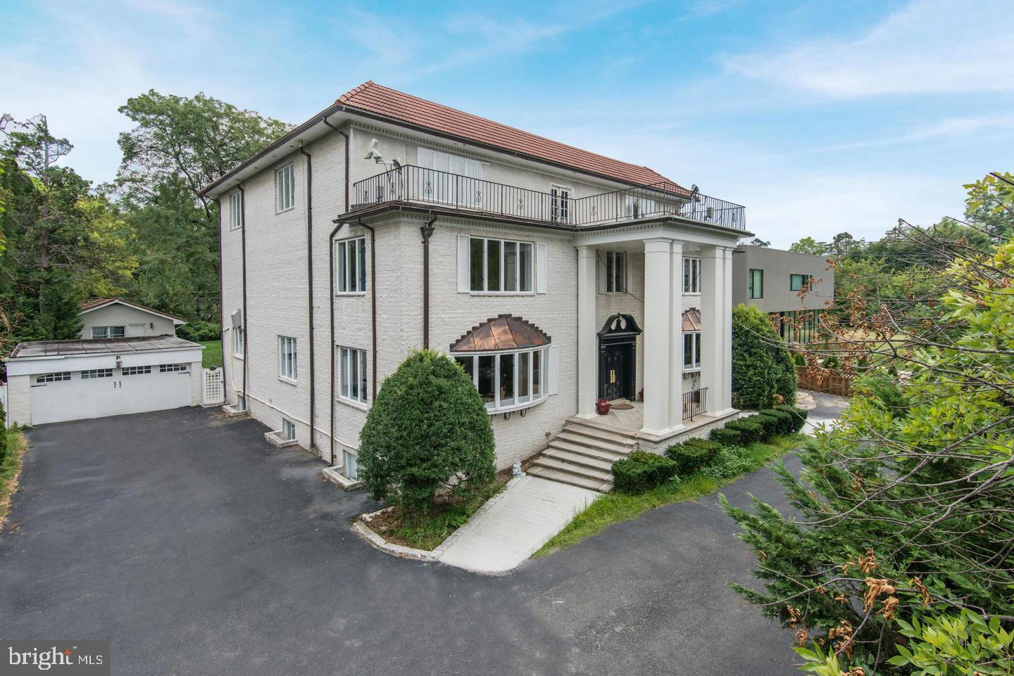 CHEVY CHASE - Residential