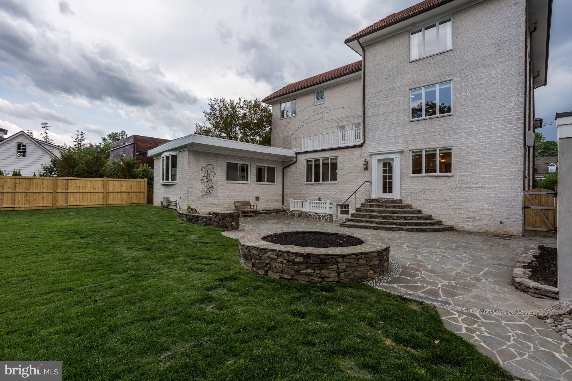 CHEVY CHASE - Residential