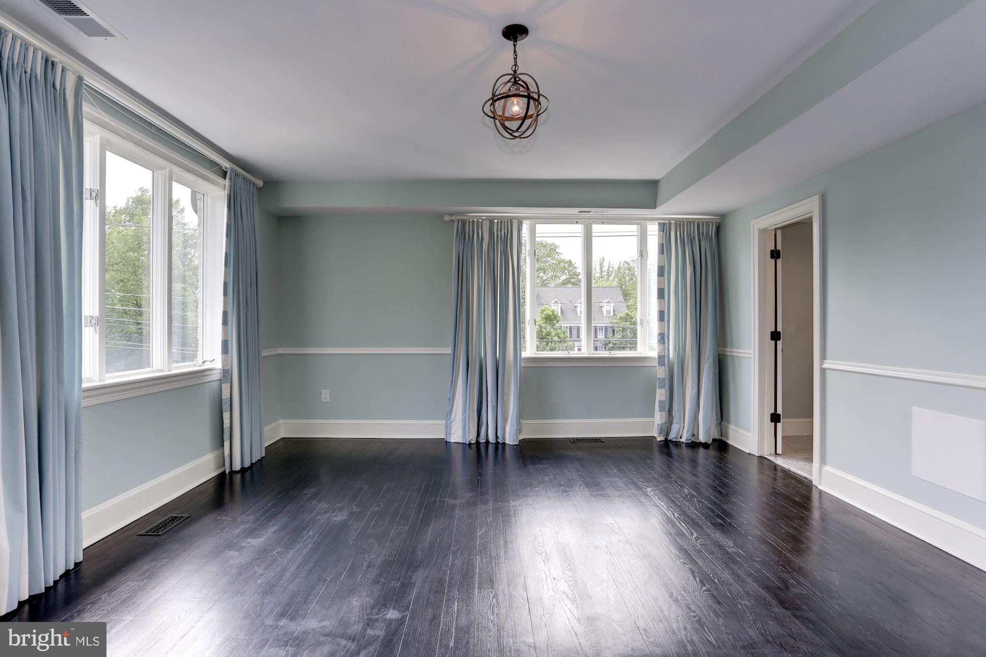 CHEVY CHASE - Residential