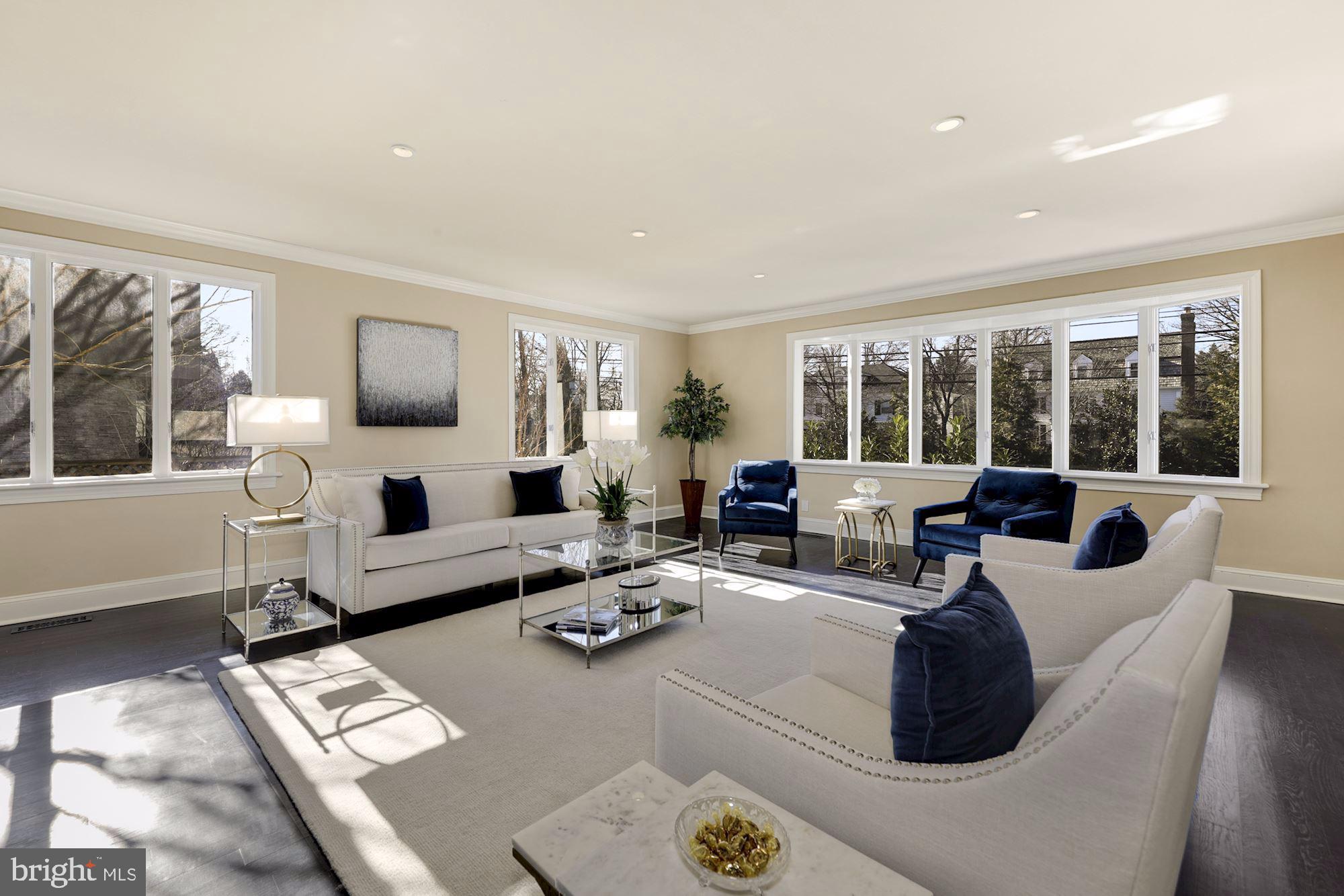 CHEVY CHASE - Residential