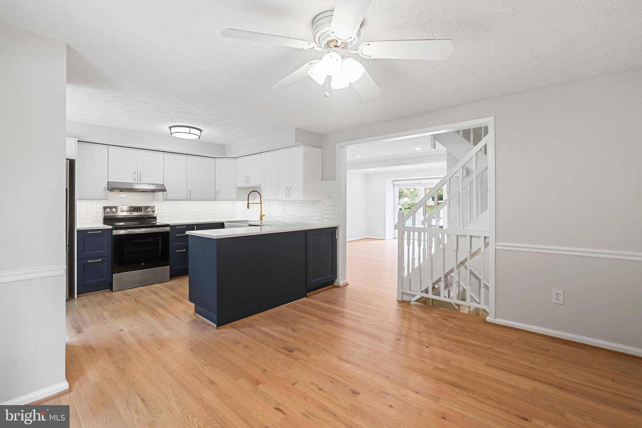 1526 POPLAR GROVE DRIVE